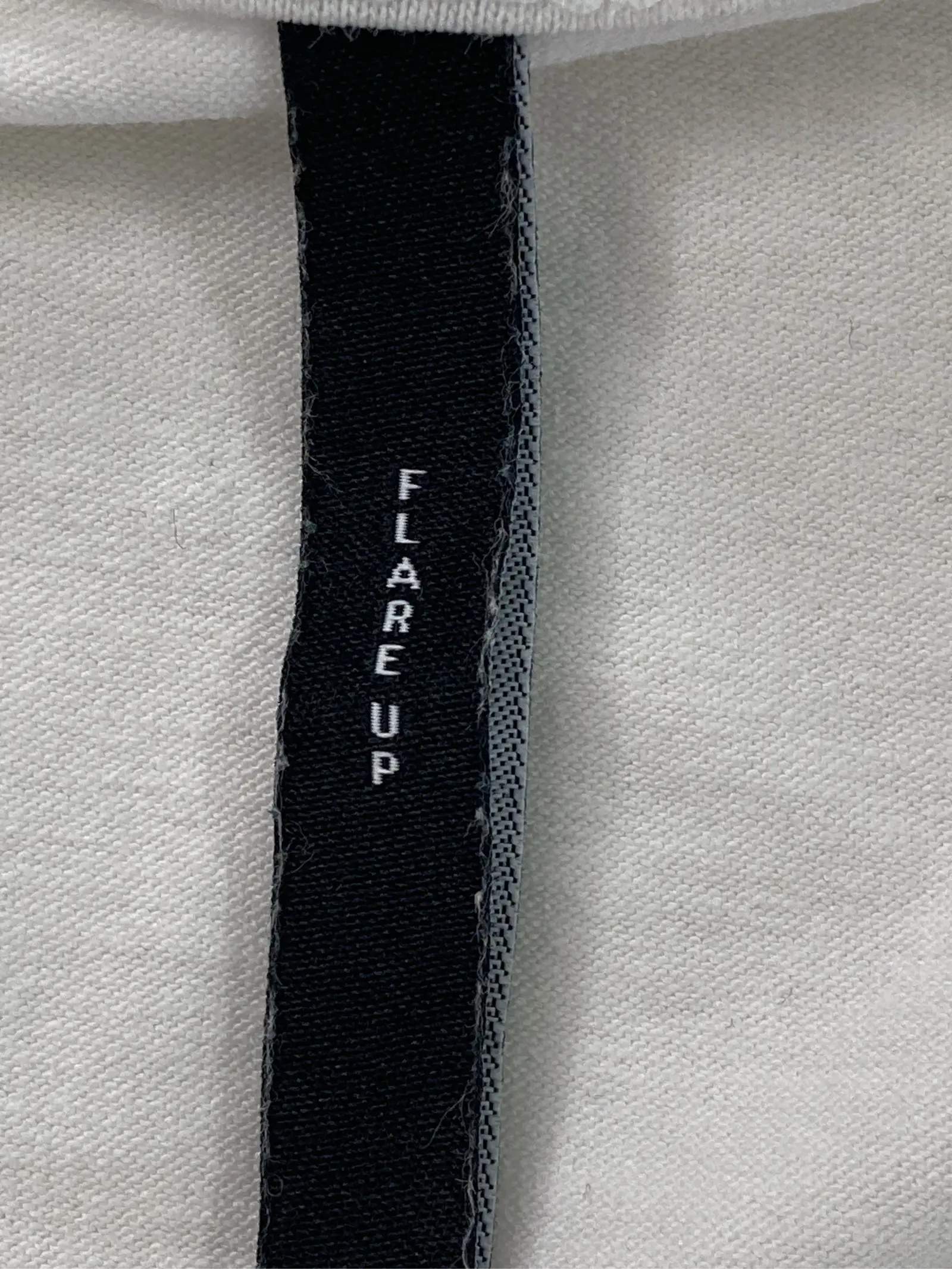 https://r2-worker.digdig.jp/product/65e875d2-7ee5-4d29-ab69-48a572356812/8705416b-e3a9-4ac3-bd41-8f941e84136f