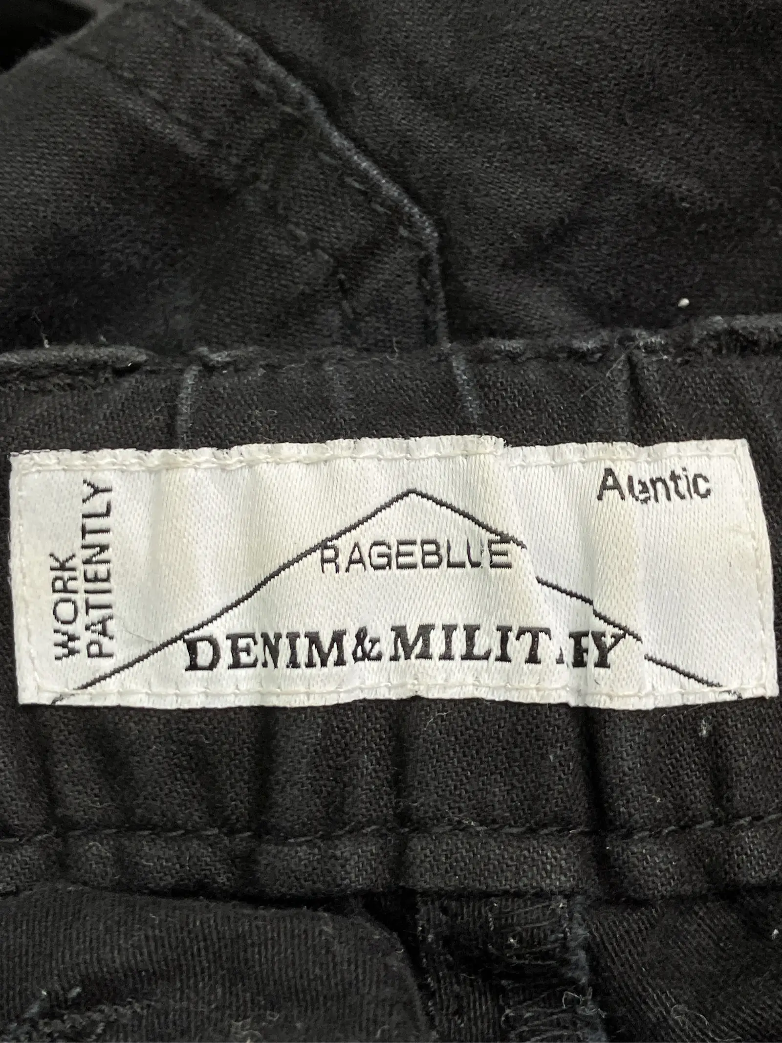 https://r2-worker.digdig.jp/product/66a5c8fe-a69b-4fe2-afd3-b7cf67abd5cf/a2ca9095-0768-402a-ac0e-100f9b59d069