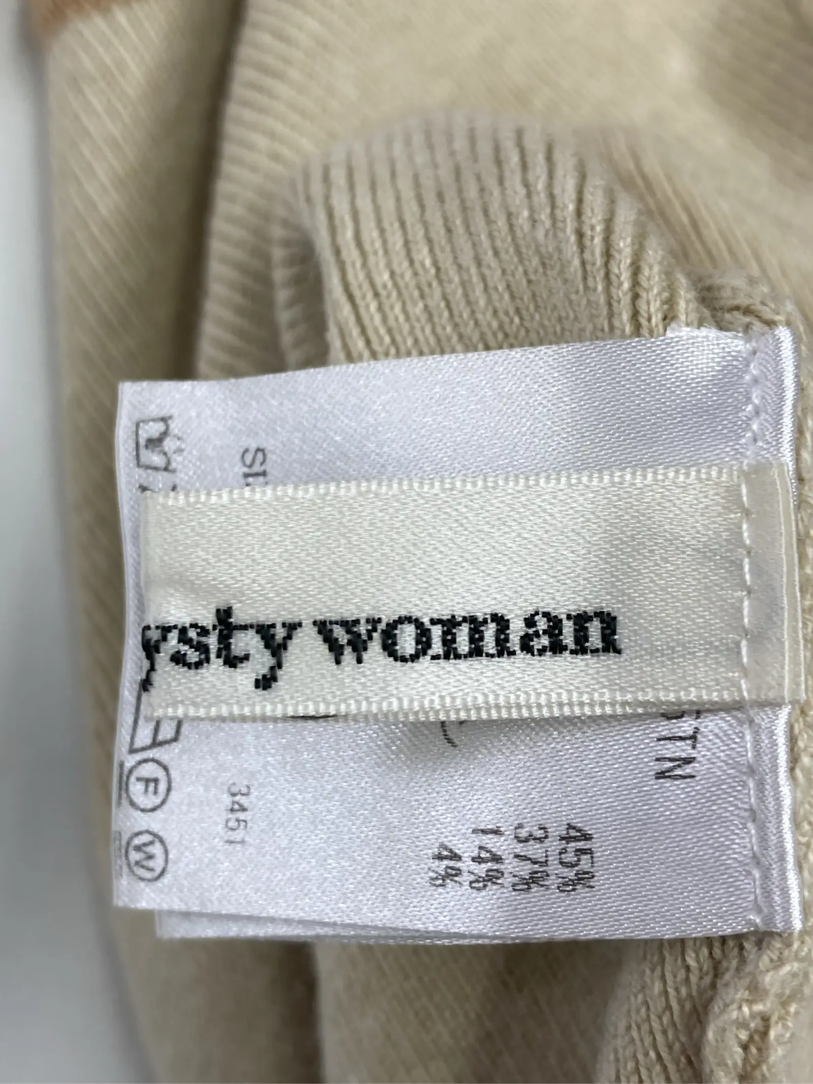 https://r2-worker.digdig.jp/product/67076f7d-58df-40df-9b55-482d0654f939/4add8dd1-31c6-4f12-8b91-b0d4ad243822