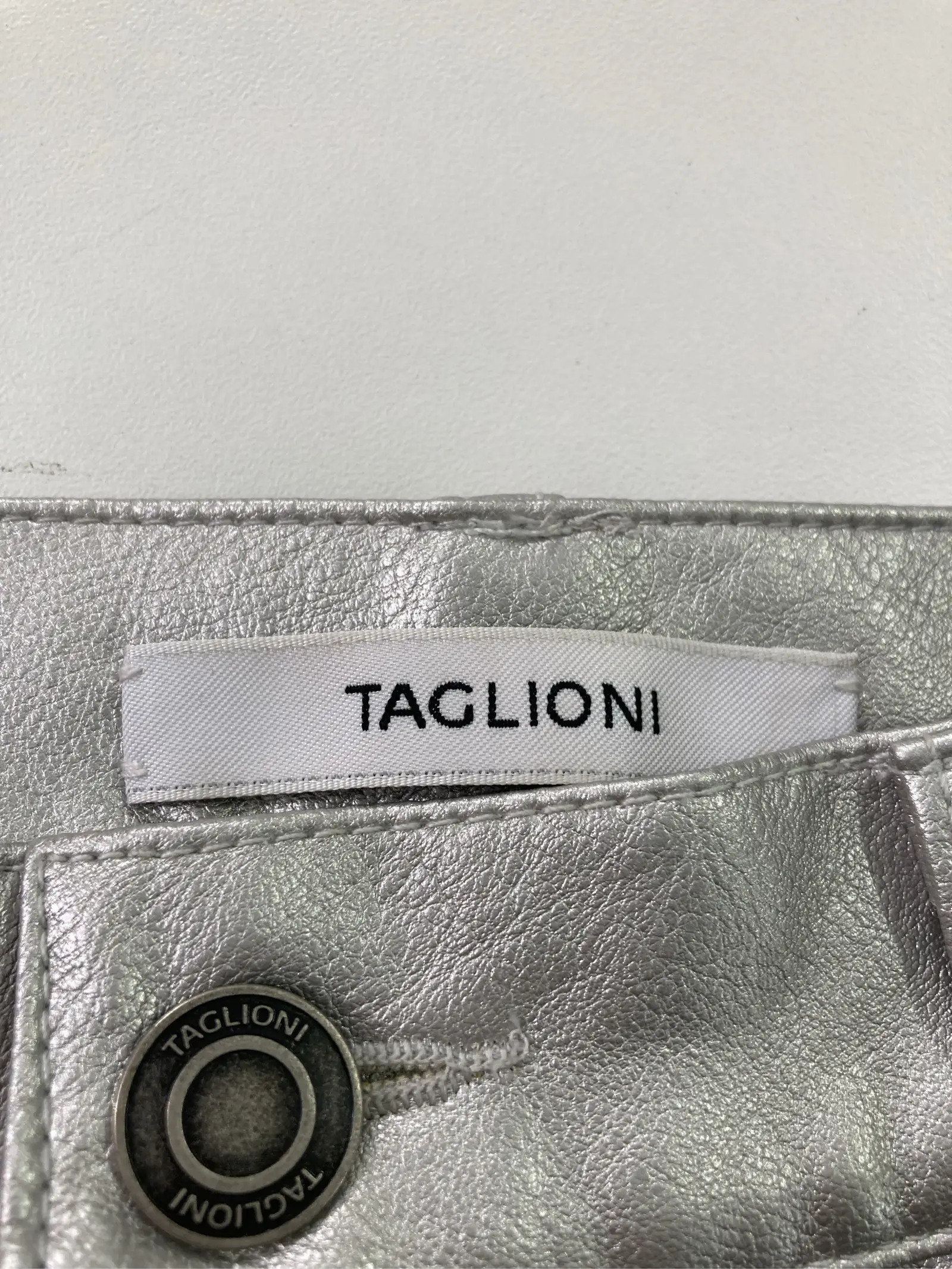 https://r2-worker.digdig.jp/product/6739fd0b-f557-40e5-9f9a-bfb7d71f1dc4/64aa8a58-9253-4a69-8acb-37a87140c3d3