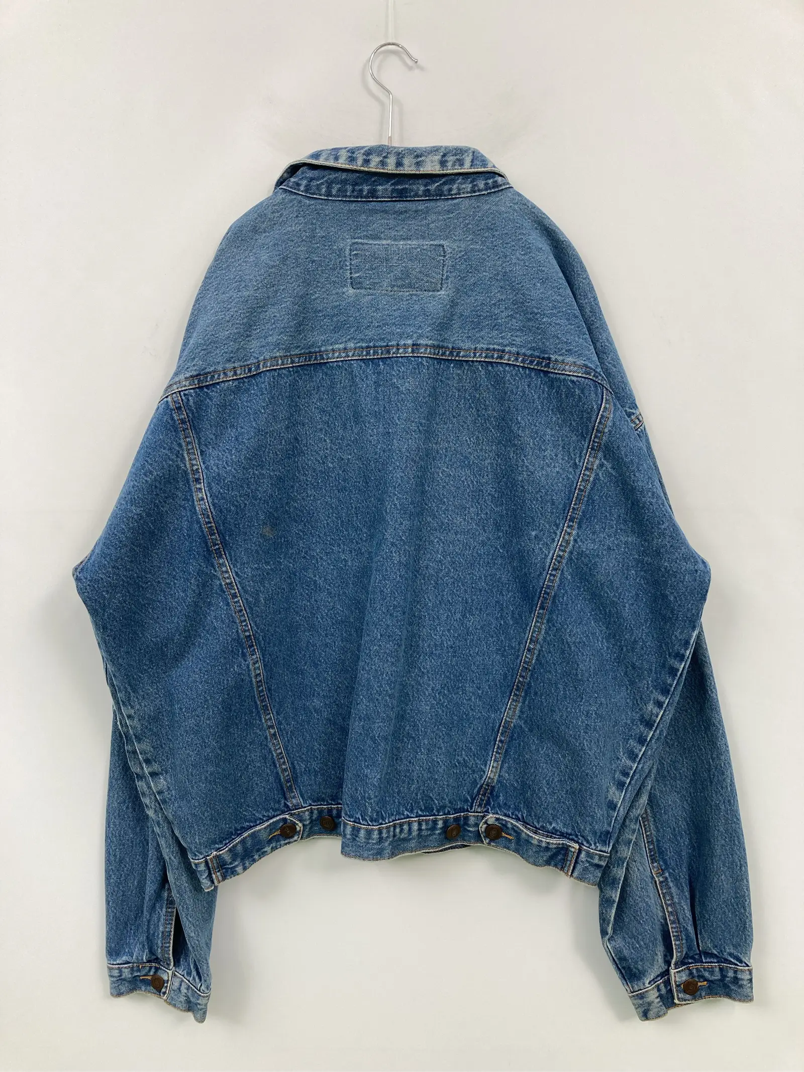 https://r2-worker.digdig.jp/product/67deff6f-6cc1-4efb-89ba-fa99d75478e4/af1501b6-8a3d-4e57-b357-cfe333333e4c