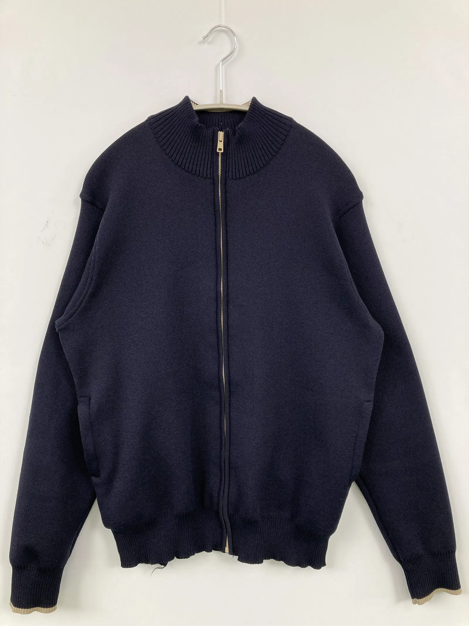 https://r2-worker.digdig.jp/product/6a3ad095-c736-40ee-92ce-557a30cee843/f60cd03b-d99d-4936-a309-e46b3eaa8c36