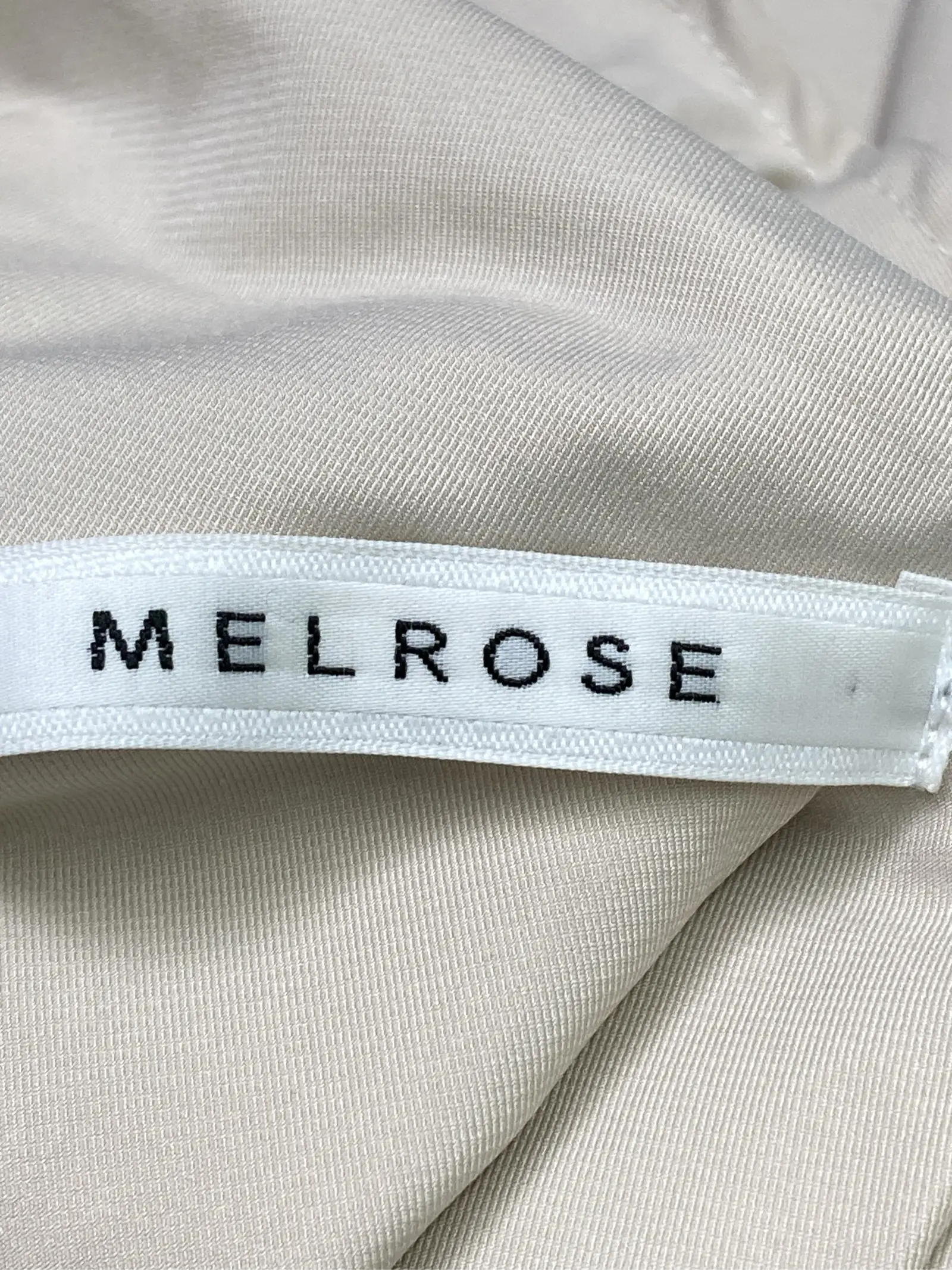 https://r2-worker.digdig.jp/product/6a61bb91-7893-4013-bedb-8acd91973d5b/f1305dc9-5e14-4e1a-9a0c-a79c329d74b4