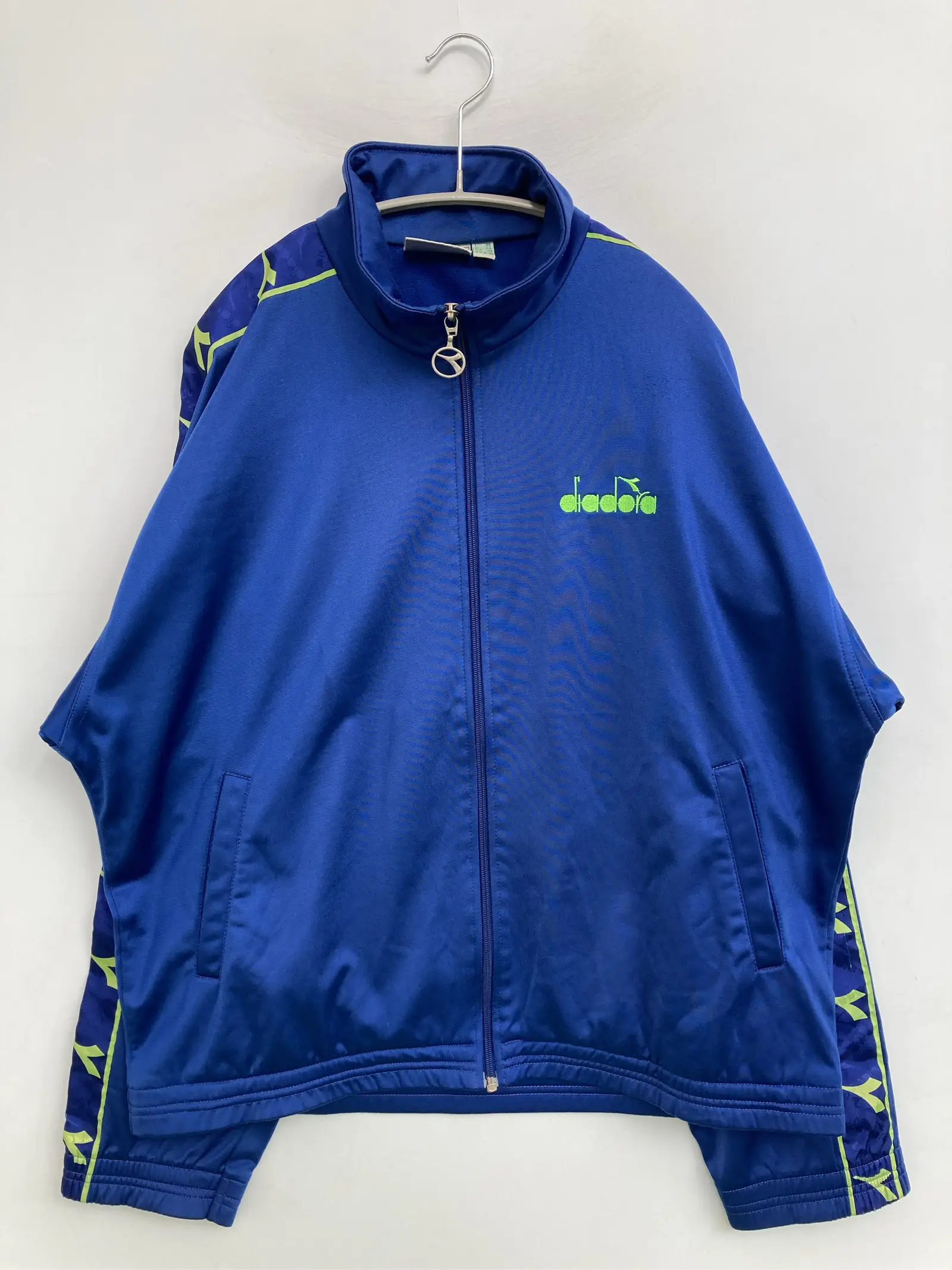 https://r2-worker.digdig.jp/product/6ab222d0-21ea-4ed3-8499-80f4deb57514/7ab8714c-9658-4fd9-9b10-afd81c3891ab