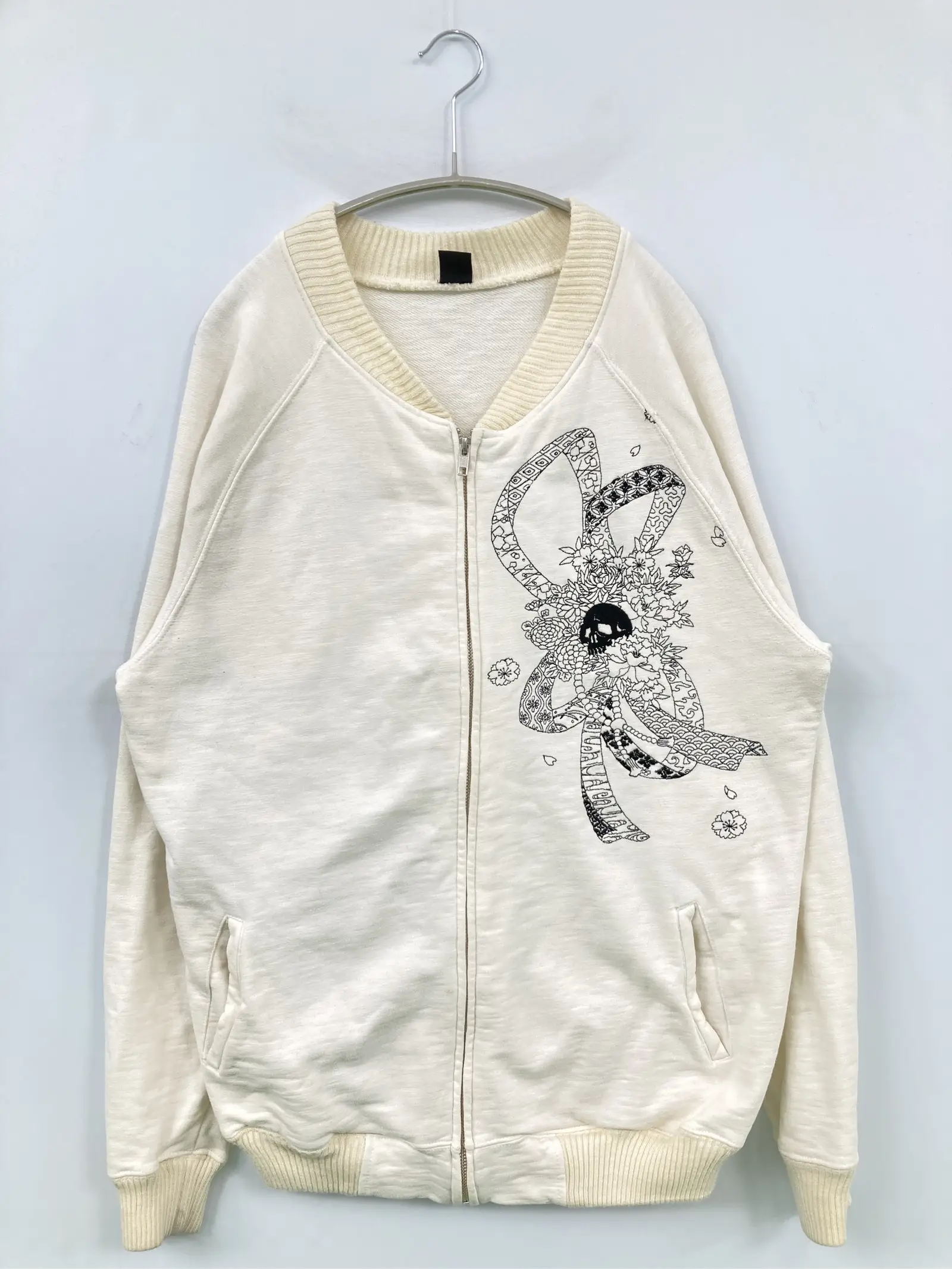 https://r2-worker.digdig.jp/product/6b5d6d75-3645-42d1-a768-98f77d027ab5/bea97166-3380-49fd-84ae-3c611213741d