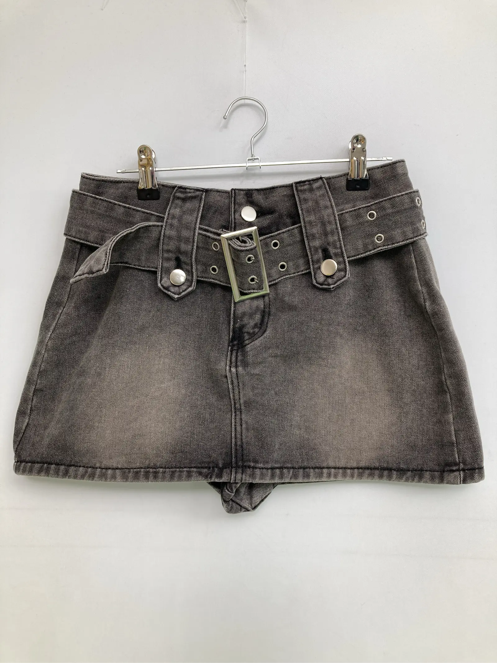 https://r2-worker.digdig.jp/product/6bac8b8f-c171-4cad-a8d2-0b2d17fe6bb6/8ad7e884-6cdc-4e20-b889-a8c9906a8ec1