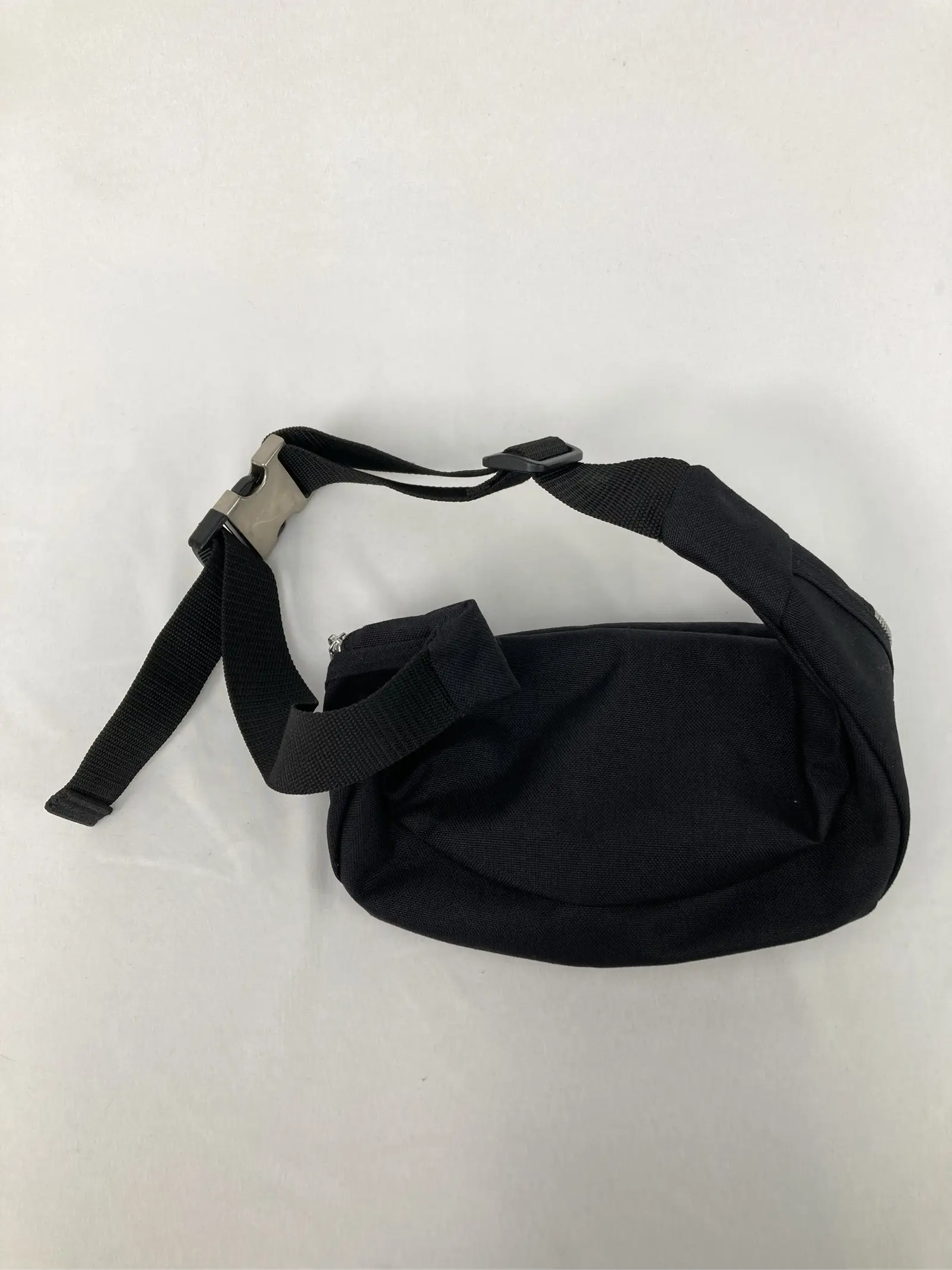 https://r2-worker.digdig.jp/product/6d9b9ffc-e5b7-4034-9ed4-82cda677efca/5933184e-96e3-42ce-8dad-8712d8707230