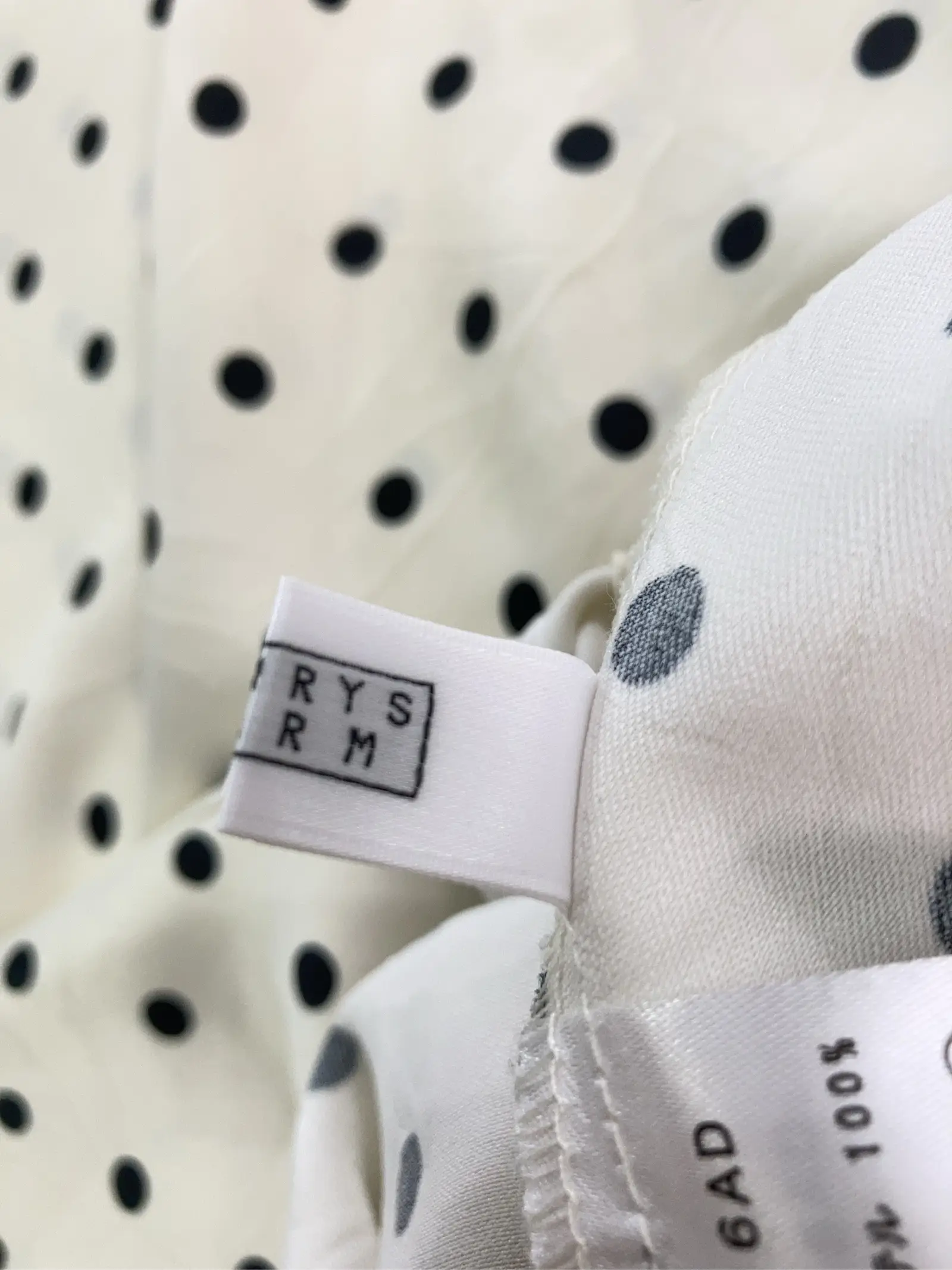 https://r2-worker.digdig.jp/product/6e99e6ea-94ba-4a87-972f-99efab817d5e/1fbed9a3-32de-495c-b6a8-3d81b4ca56fd