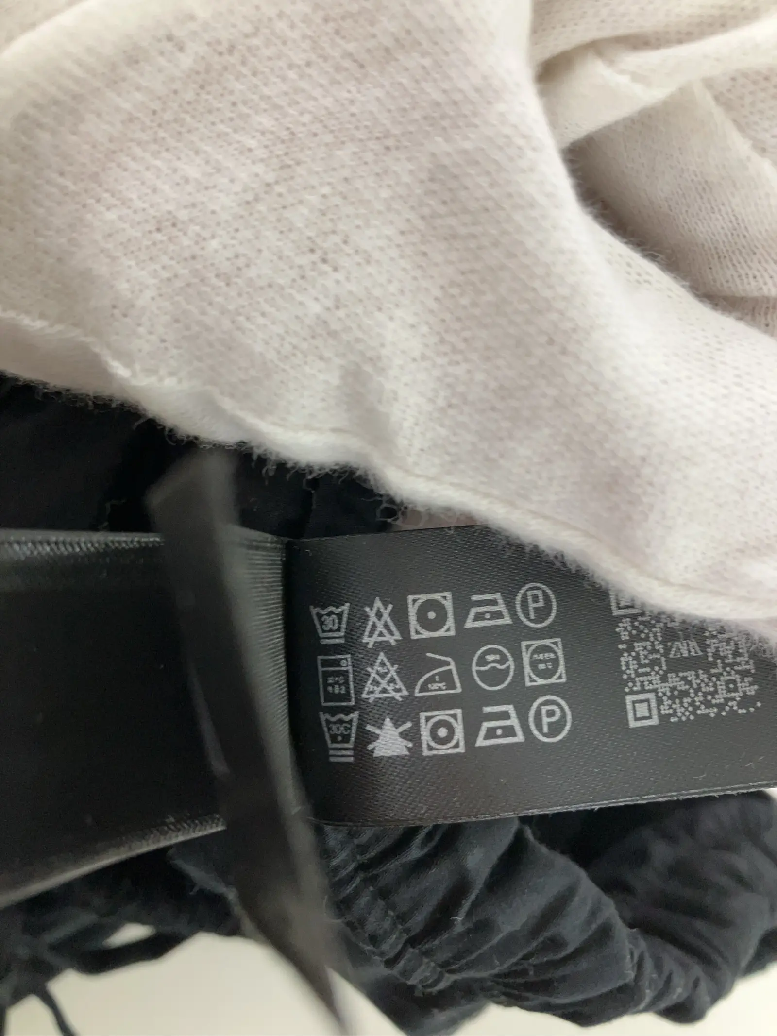 https://r2-worker.digdig.jp/product/6f21bbaf-2a4c-44ec-a47c-2e421d588407/a8d33079-9b90-40b1-91e0-801f60daa93d