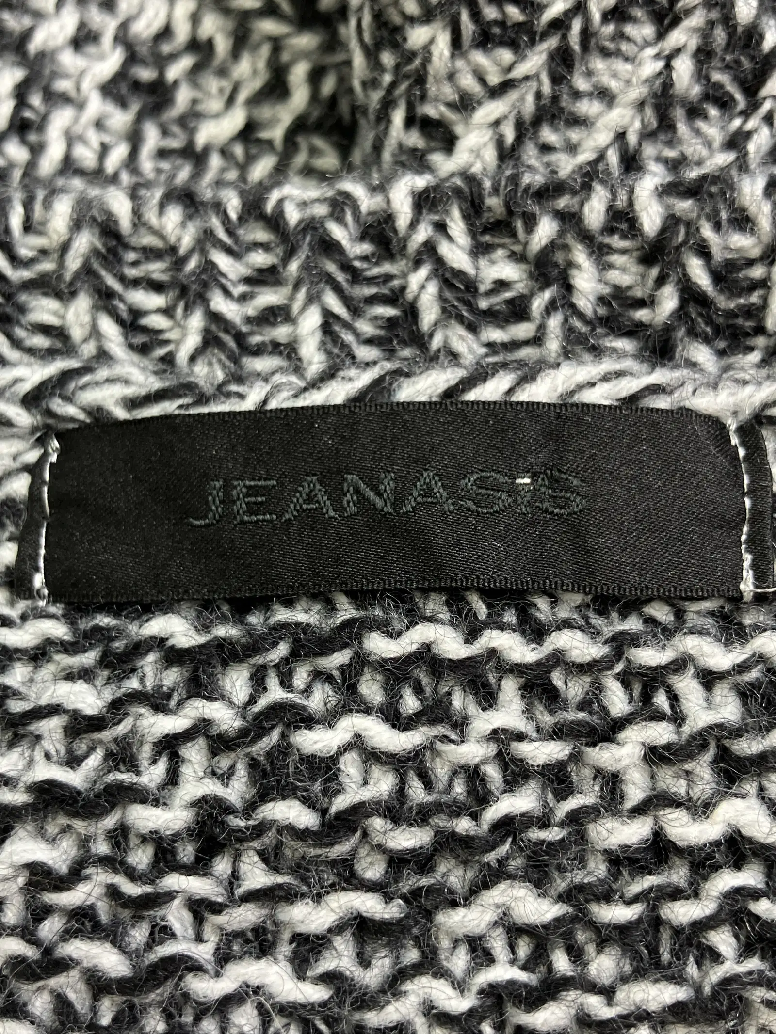 https://r2-worker.digdig.jp/product/6faf6010-6957-40a0-896e-946e93b7c740/37d87f27-0acb-4516-b4f4-2306797d8c90