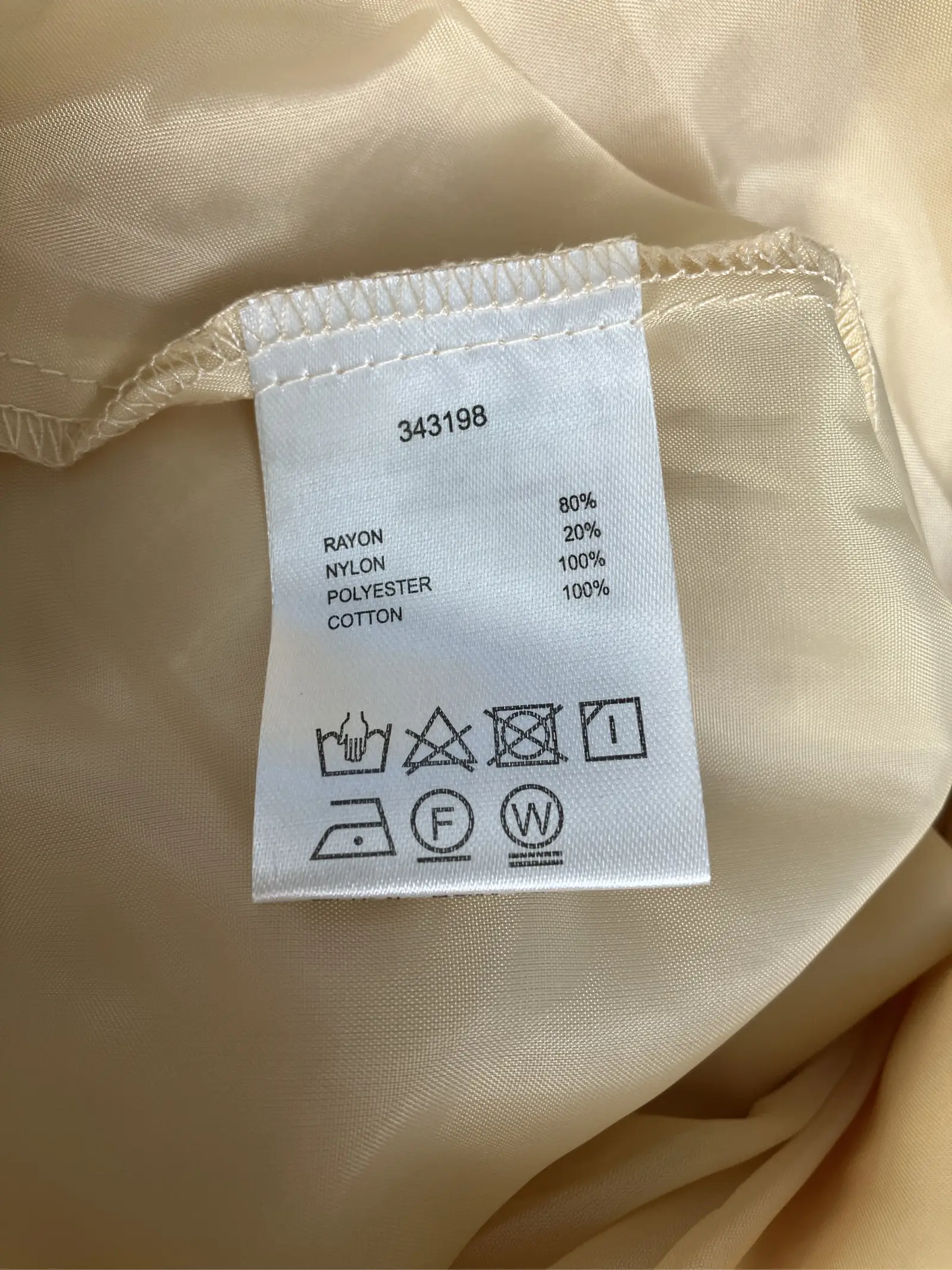 https://r2-worker.digdig.jp/product/6fee59ca-c753-4fd9-aad4-885e56537035/15601ef5-6c13-4ece-90a6-e2ac3171b891