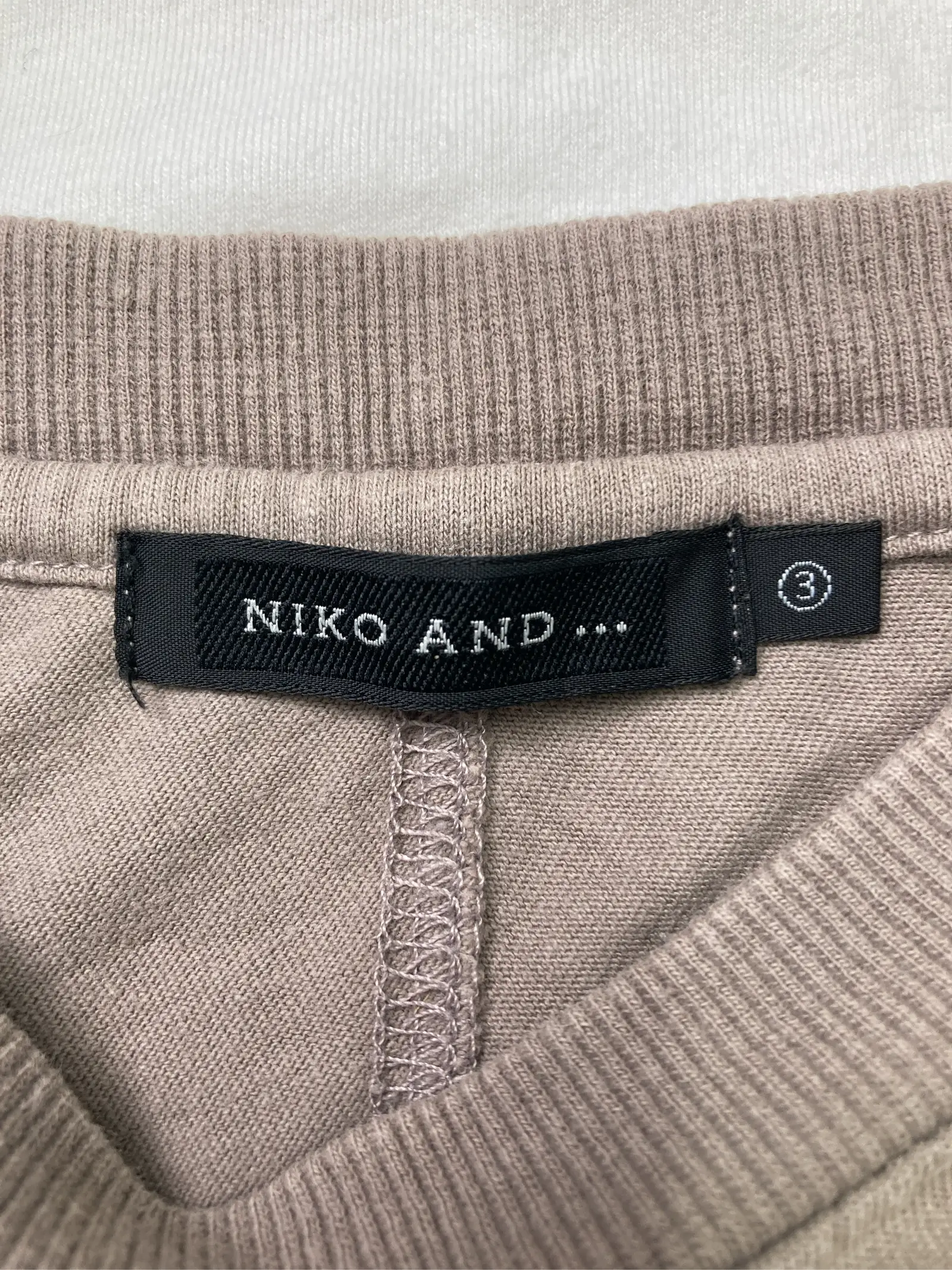 https://r2-worker.digdig.jp/product/70a18f11-35f2-4e12-97f2-7ee4cbcfb37c/2fd2d73f-a09a-449a-b43d-d7026c22707b