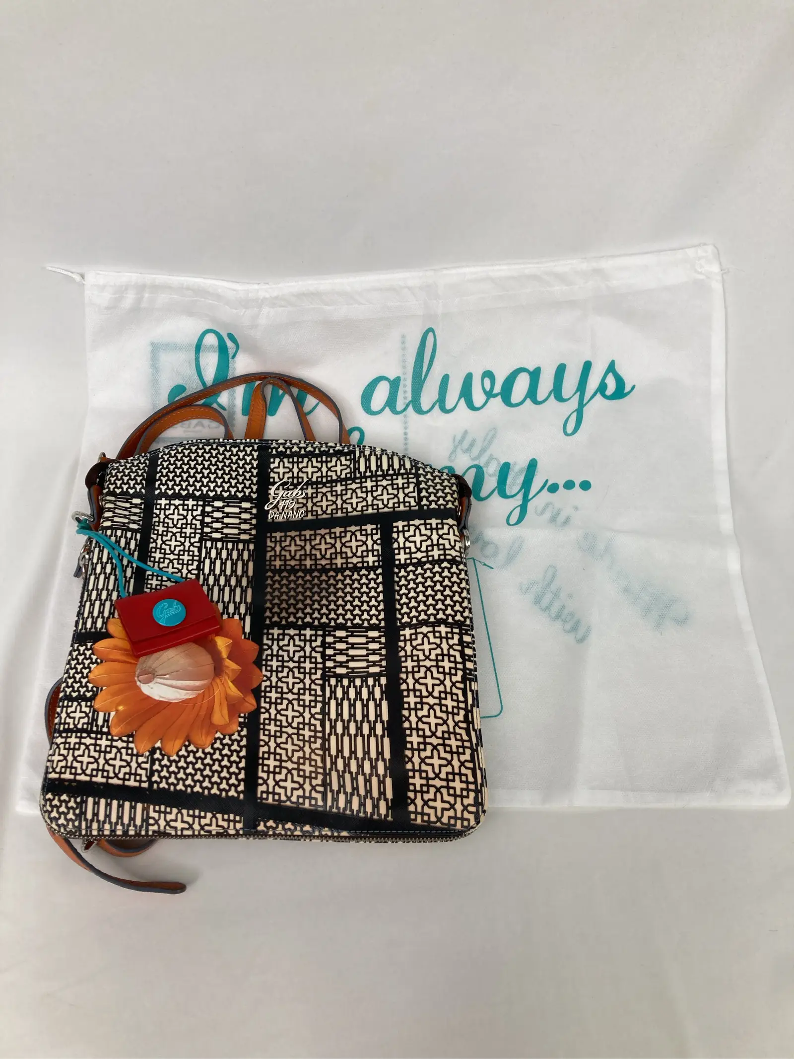 https://r2-worker.digdig.jp/product/722ee846-1329-49b5-9090-17568a5d380e/2689e111-4fa7-4d13-9c55-78896ca79e4c