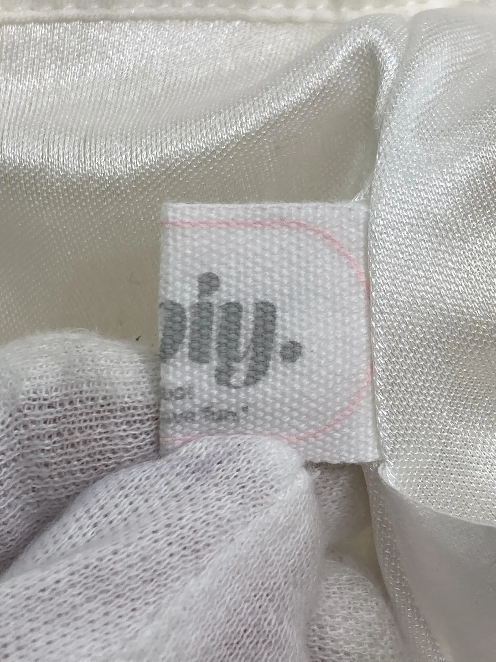 https://r2-worker.digdig.jp/product/7449c5fb-a3f6-4c2f-98f6-3616342fdf34/0fda1b01-7c06-40ed-a97d-d655fa9a99e0