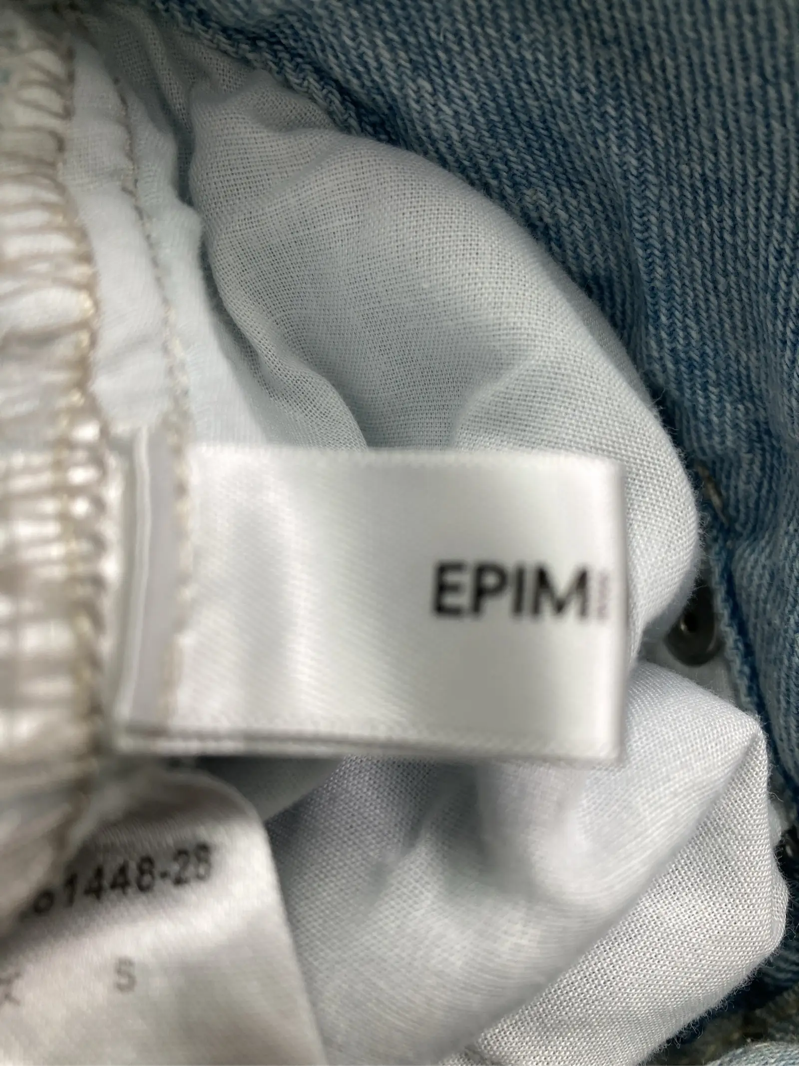 https://r2-worker.digdig.jp/product/74947995-fa6d-425f-99f8-51d6117833c3/ddf679a9-5d6b-435a-bab3-7b261864e01d