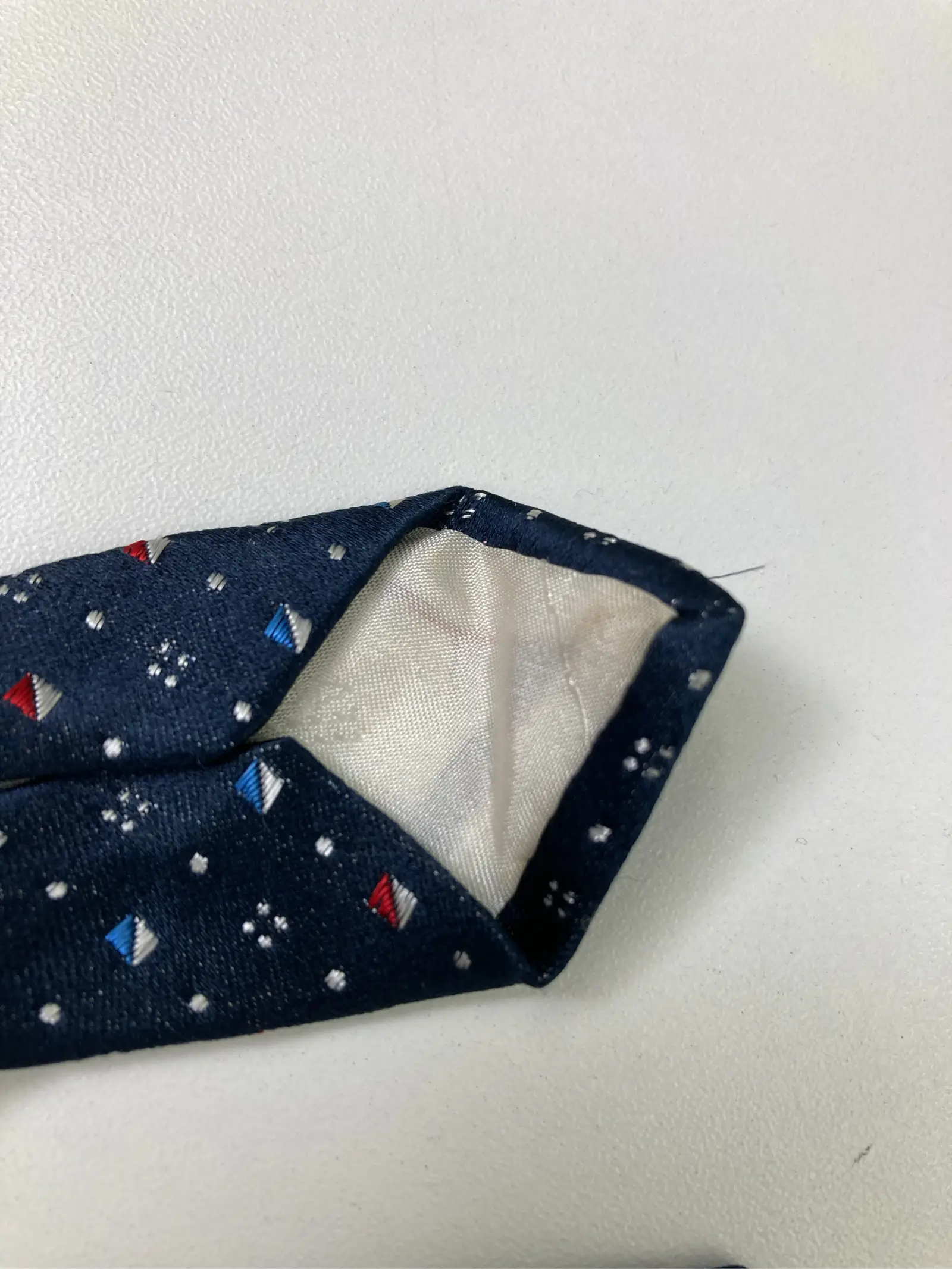 https://r2-worker.digdig.jp/product/74de4c1f-67a7-4e46-887a-0cf1d763f8b2/c2f215c9-f749-4ea0-ae3c-f07c4c1c2559