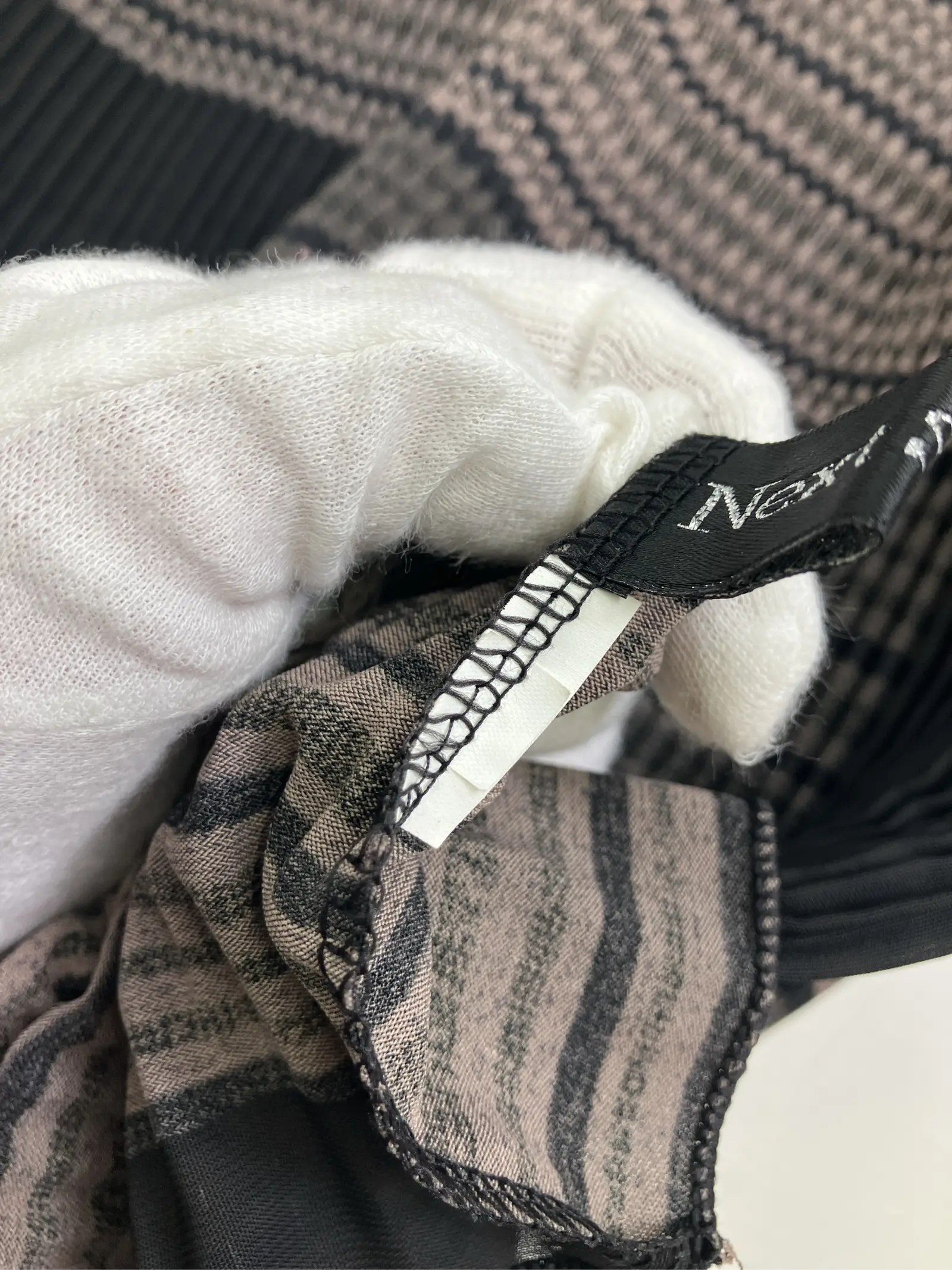 https://r2-worker.digdig.jp/product/75cfa19d-6b15-43c0-8bf8-2ff58bddb78d/2aa627e6-39cf-4571-9e1b-406ff8e66fcc