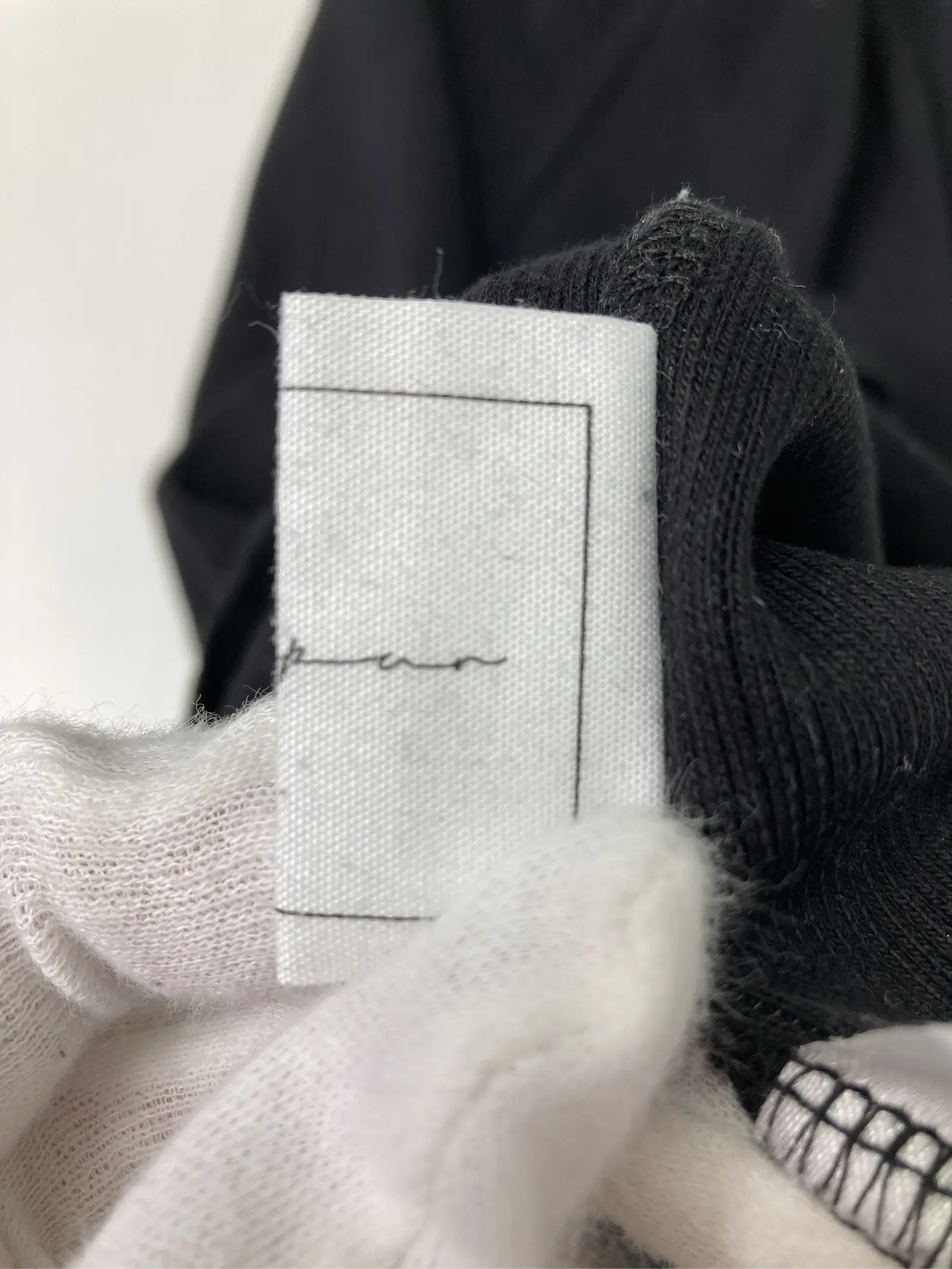 https://r2-worker.digdig.jp/product/76fe8546-240a-41ae-a3d5-2dd4c4af5443/4c832566-a74c-44fa-9d25-e691a9a33a7f