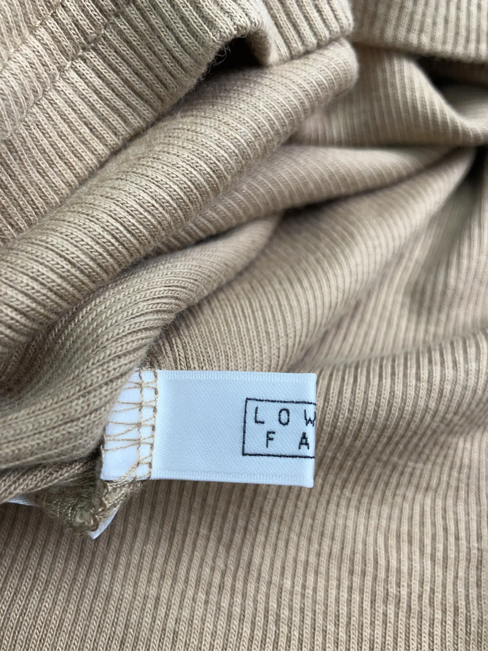 https://r2-worker.digdig.jp/product/77c451a8-aa81-42ac-b436-01a076efab25/3e6becfb-5eeb-4df5-aea5-891f196db8d2