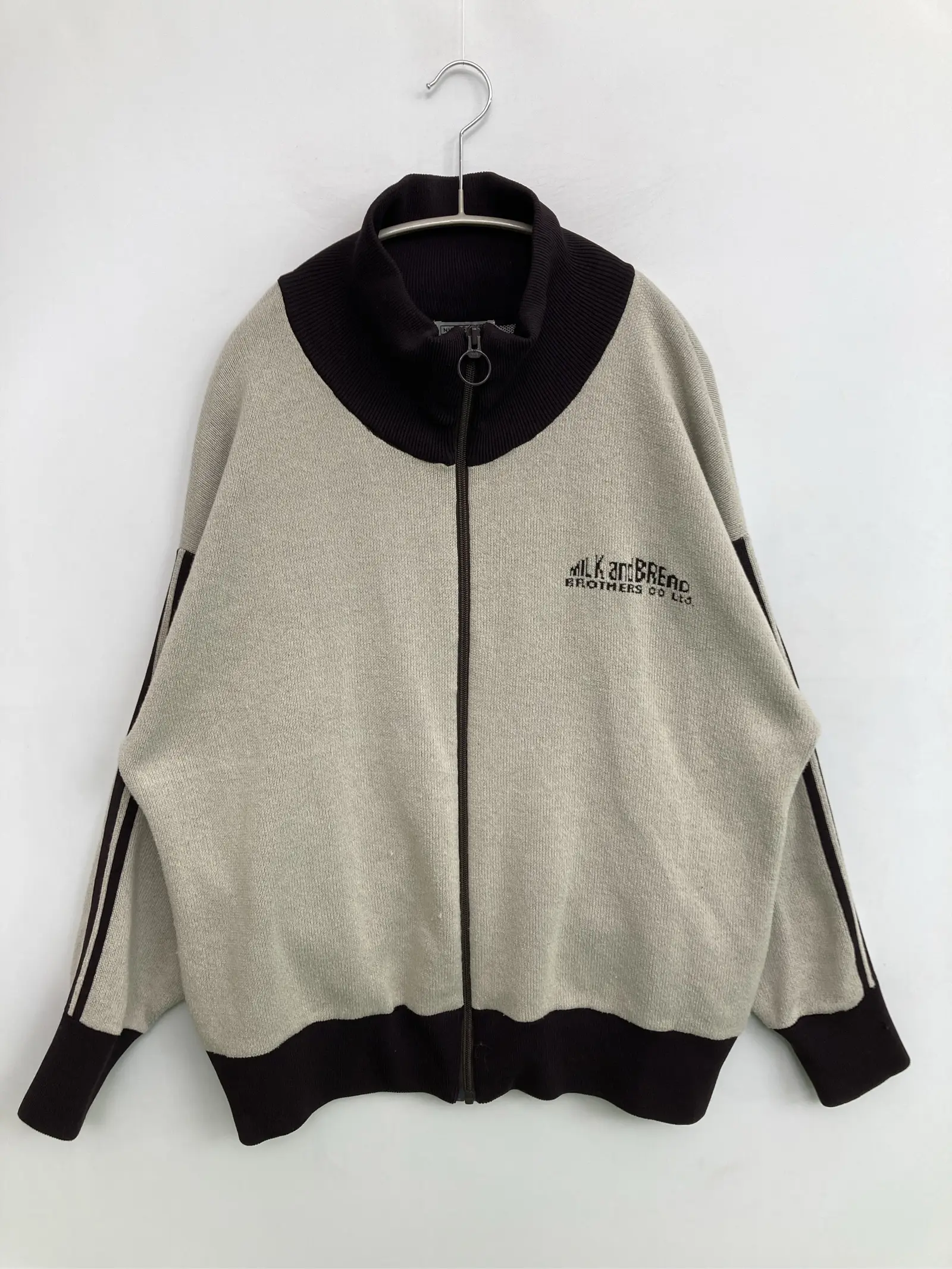 https://r2-worker.digdig.jp/product/78d78b63-2462-45f0-ba14-5a04234e0337/dd7dee6b-2c11-4d91-8628-14ac7ed81643