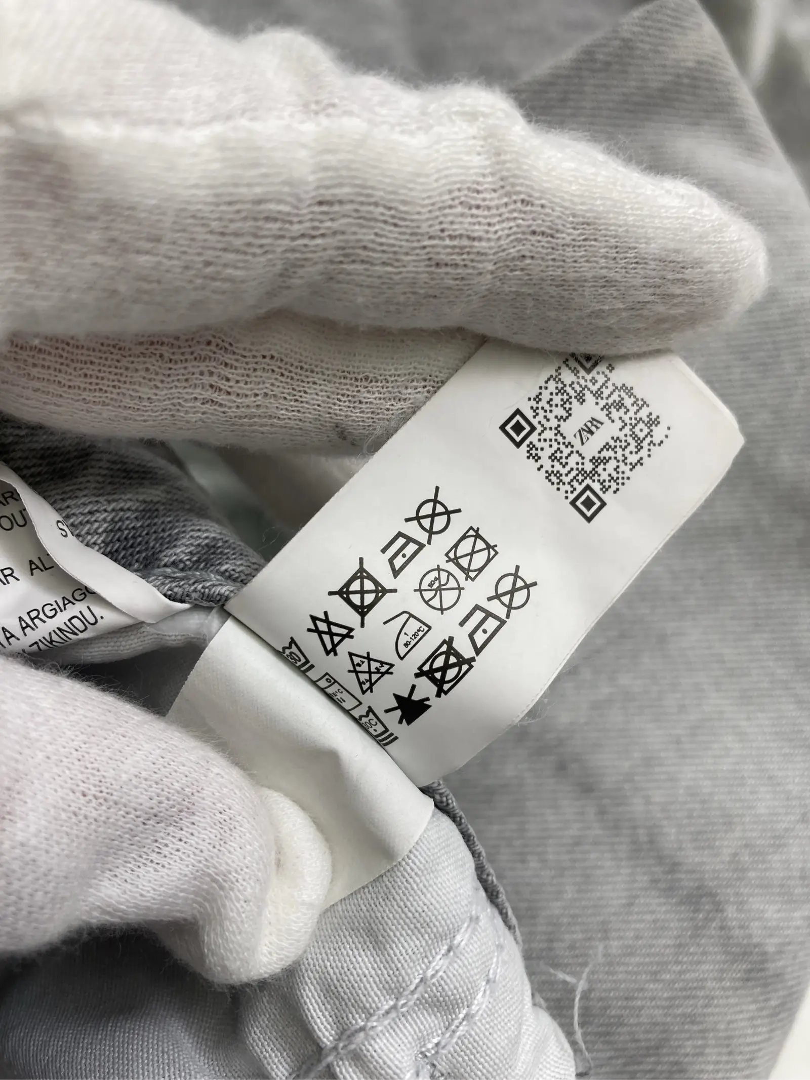 https://r2-worker.digdig.jp/product/78eeeea6-8336-4866-a38b-eecfeba0a7f1/8c220f31-86f1-4ea3-96f5-8f52696321e5