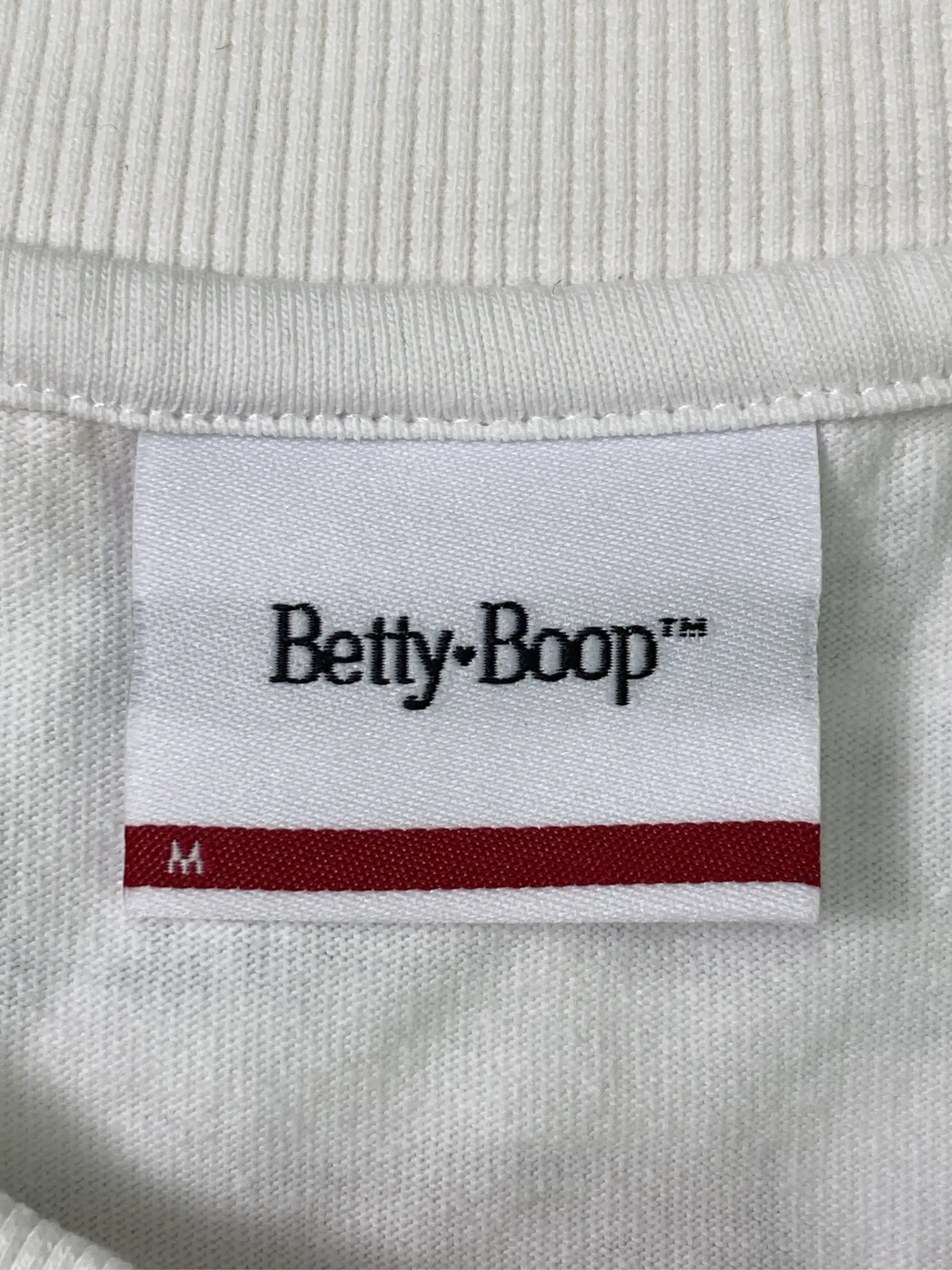 https://r2-worker.digdig.jp/product/793b99fa-3964-4c0f-af87-3cbd192659e6/4cd6ef63-0669-4a3c-a0ad-f7312e2bc171