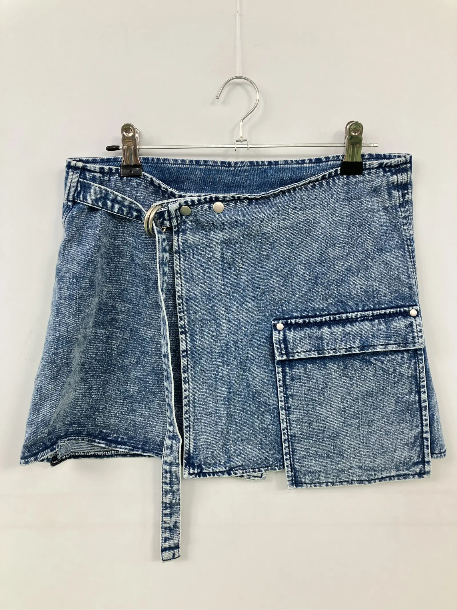 https://r2-worker.digdig.jp/product/79ace772-bf03-43f8-8bce-4263647771d8/63dcff53-783f-4ba0-9115-3b559a8c2b4f