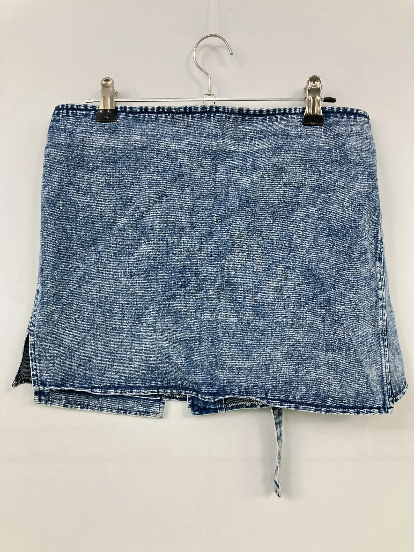 https://r2-worker.digdig.jp/product/79ace772-bf03-43f8-8bce-4263647771d8/98a3a178-def4-4380-ad8f-ef2d4a2ee1c1