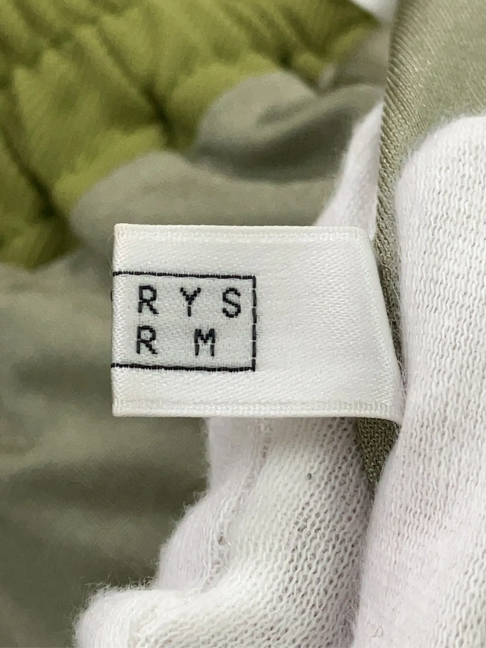 https://r2-worker.digdig.jp/product/7b1896df-5b28-4824-9381-a909ca6621c3/26384dc3-22a0-4723-9169-b1444b00b116