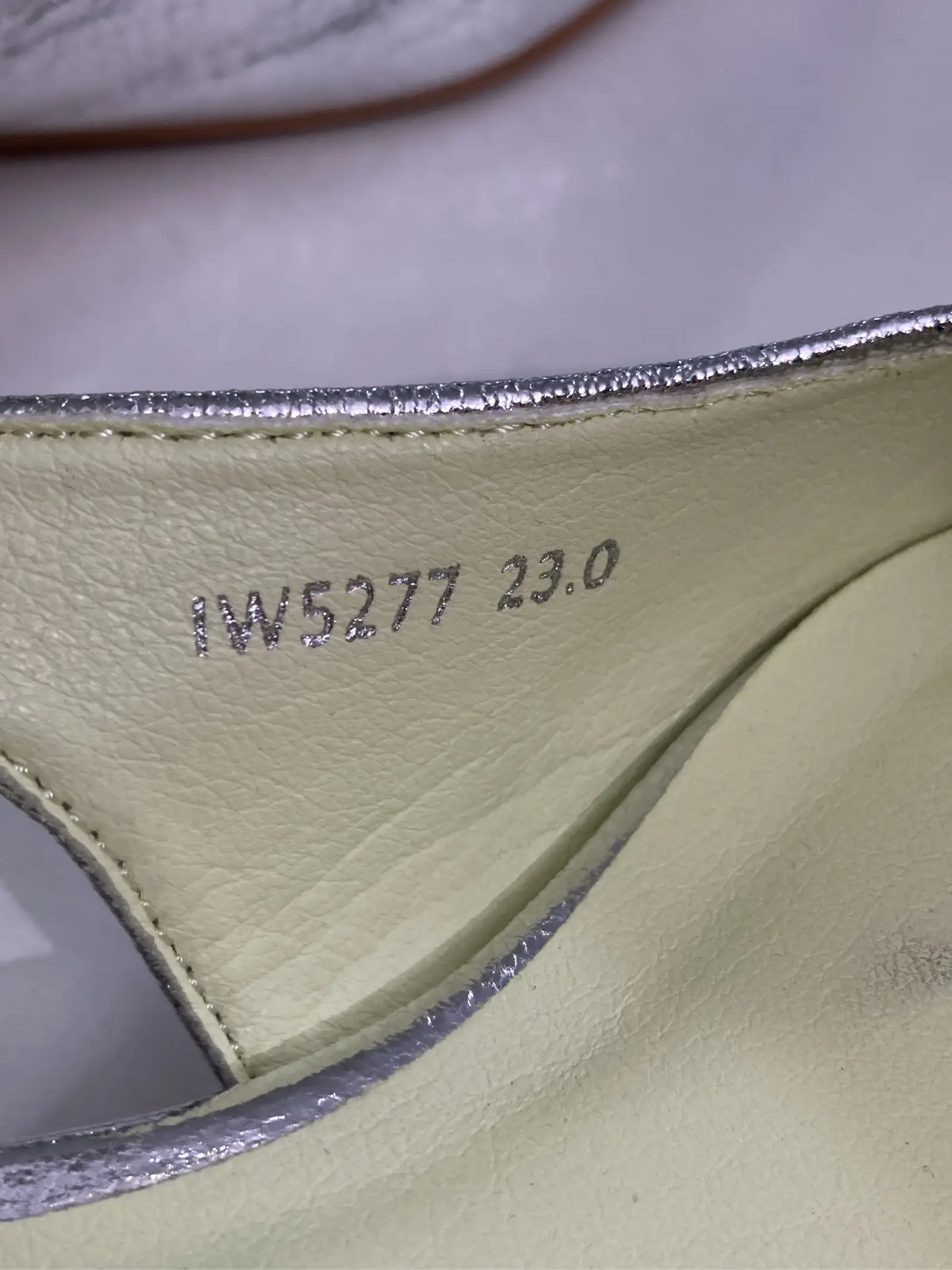https://r2-worker.digdig.jp/product/7b94aafa-dffc-4004-a54d-620d4a2344d9/e18bc12f-0c0c-4840-87dc-e3f5de1bfd46