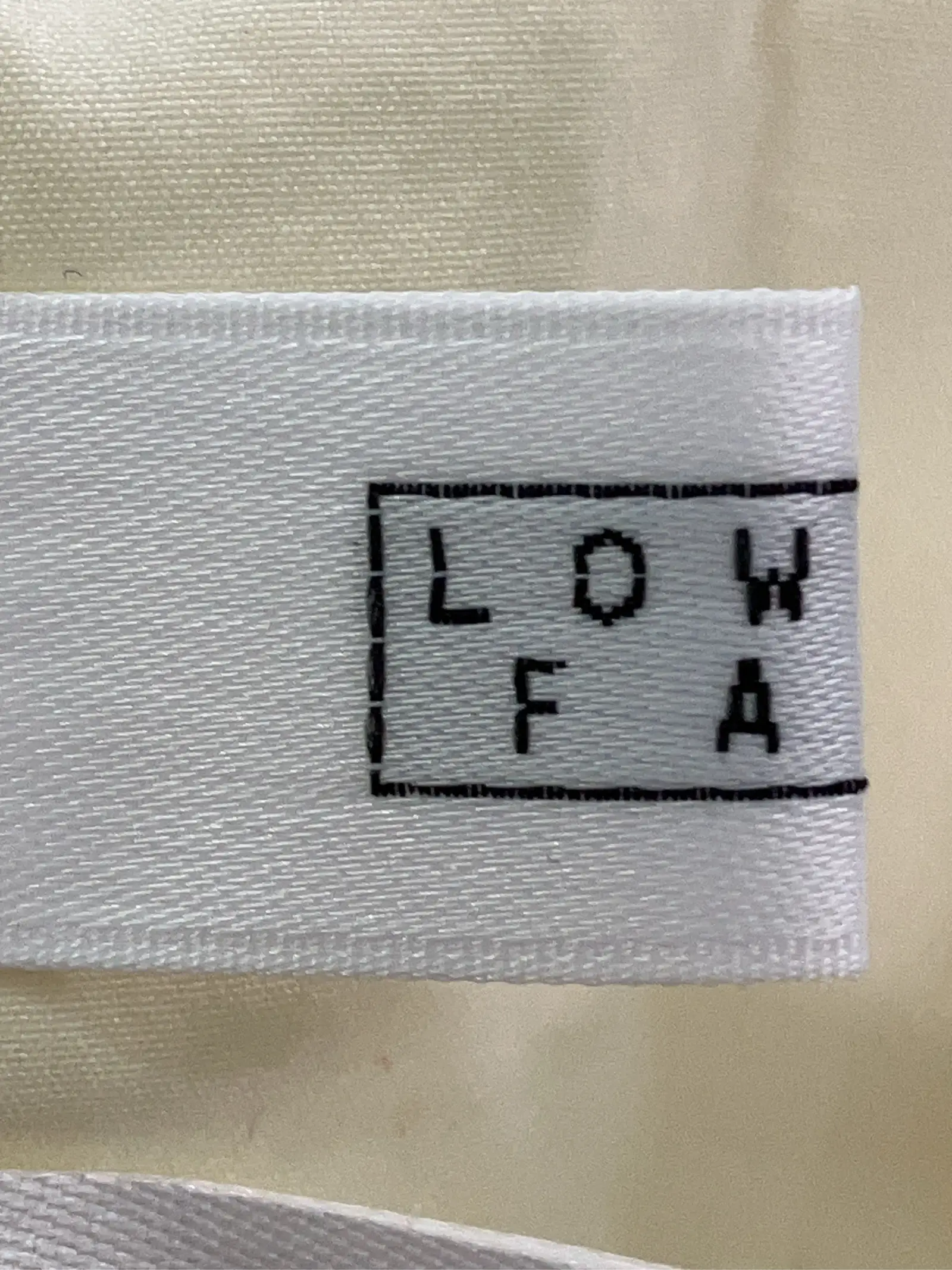 https://r2-worker.digdig.jp/product/7c0f786c-18fc-406a-987e-5cfc63f6a2e4/c5bfa44e-a2cc-4770-ad90-abb4d153621d