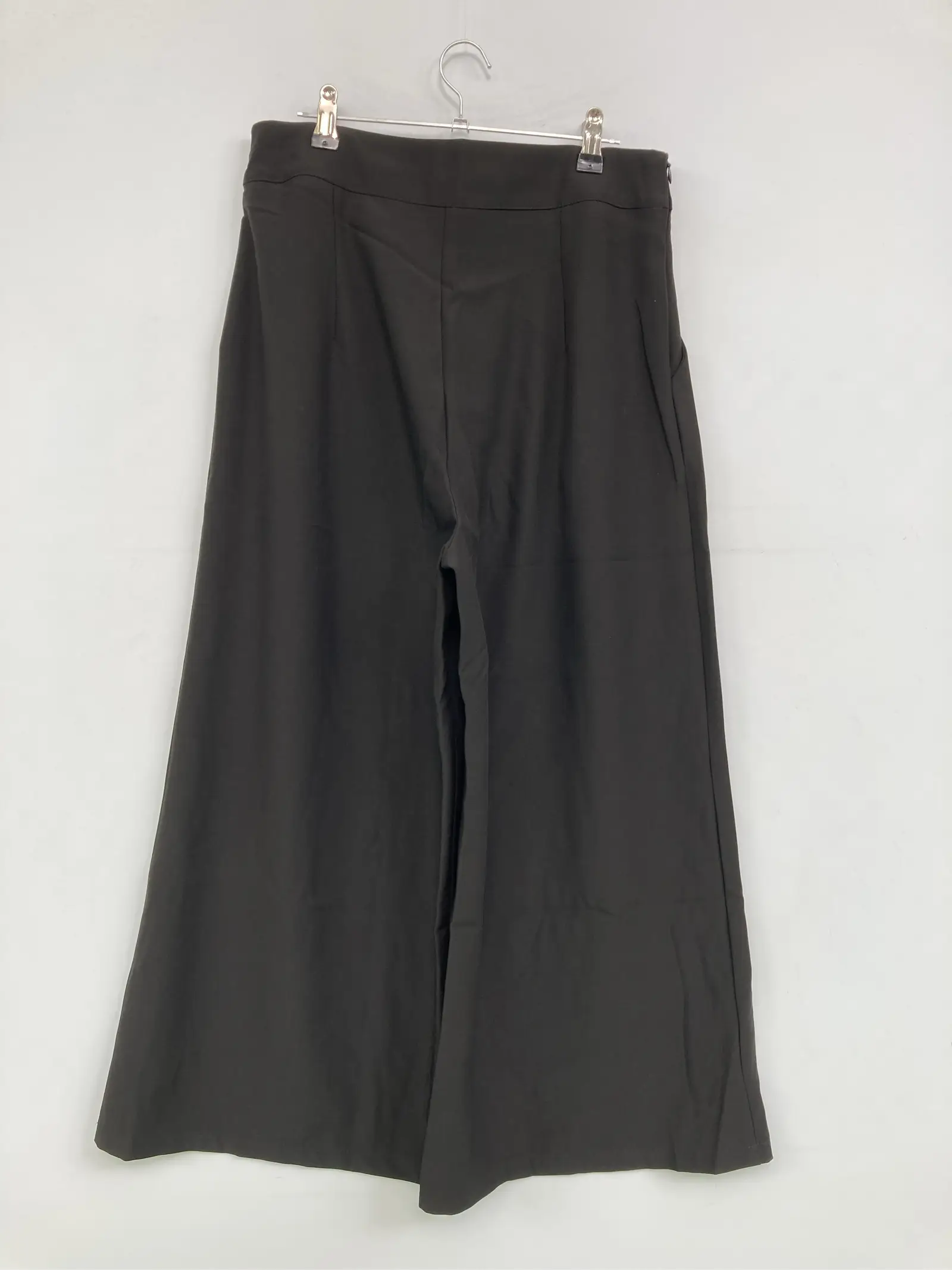 https://r2-worker.digdig.jp/product/7eba8ca5-10da-4122-b825-0c4cd719b4c6/f9744d06-7c12-4801-af40-9550b5e4abb1