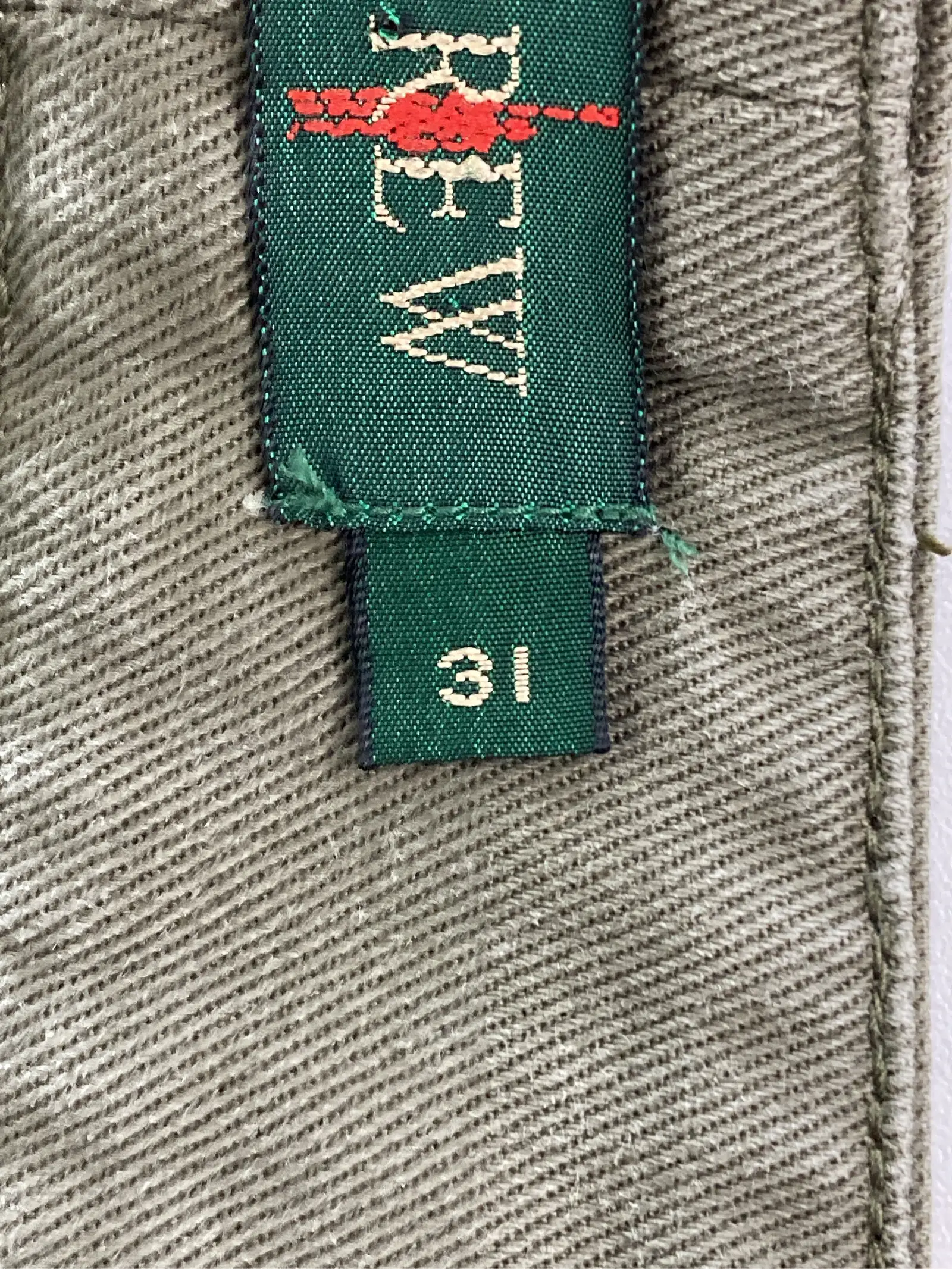 https://r2-worker.digdig.jp/product/7f106f34-1cb1-4344-abeb-62f10d220daf/21d058b1-678b-4b0e-be7c-3e2031dd0275