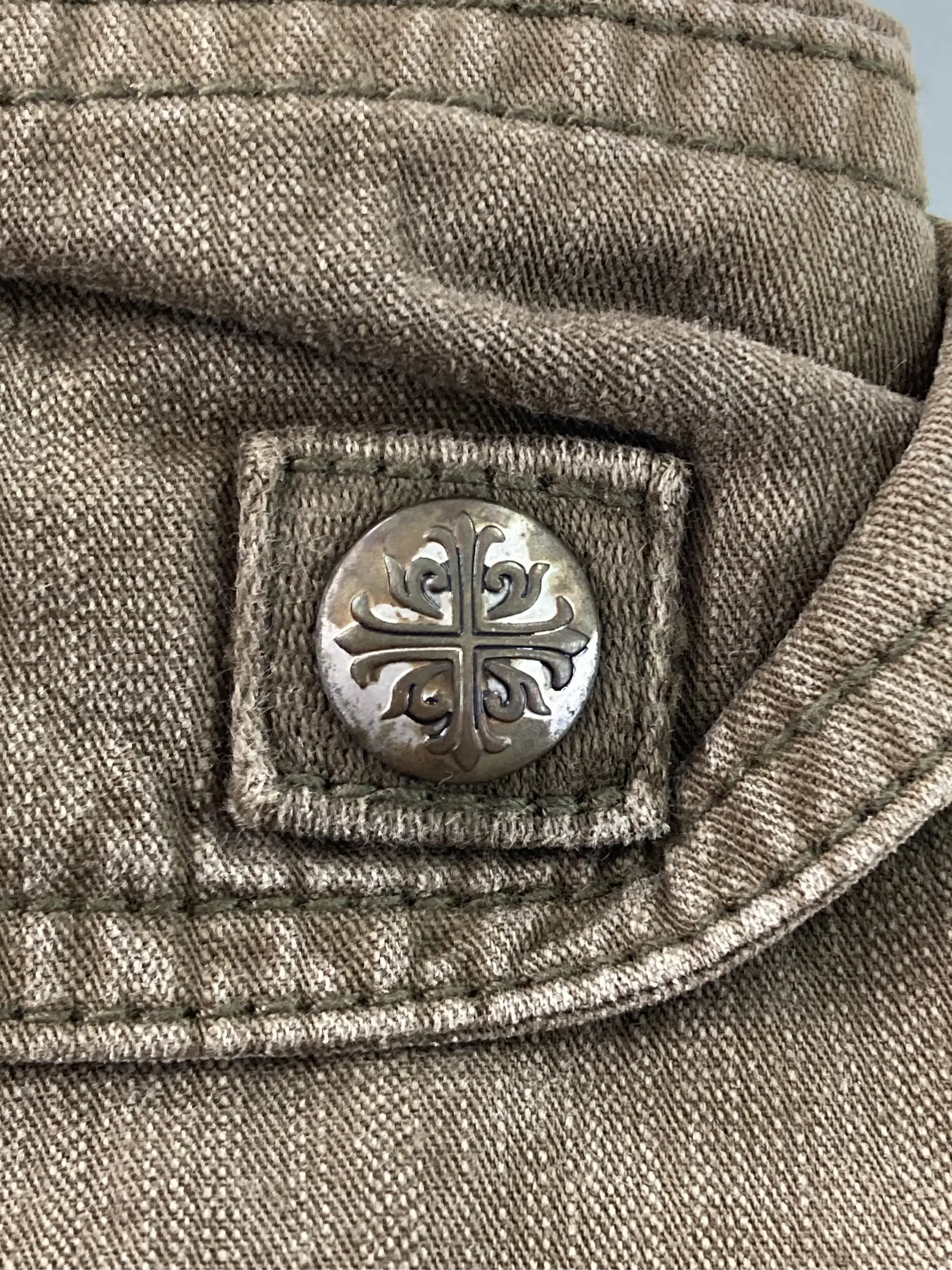 https://r2-worker.digdig.jp/product/7fc3dbcd-6c5c-4a54-ba6f-8bd6d4e302f2/2a1e6daa-9f56-4aec-9ad1-2a1bd24c3dc3