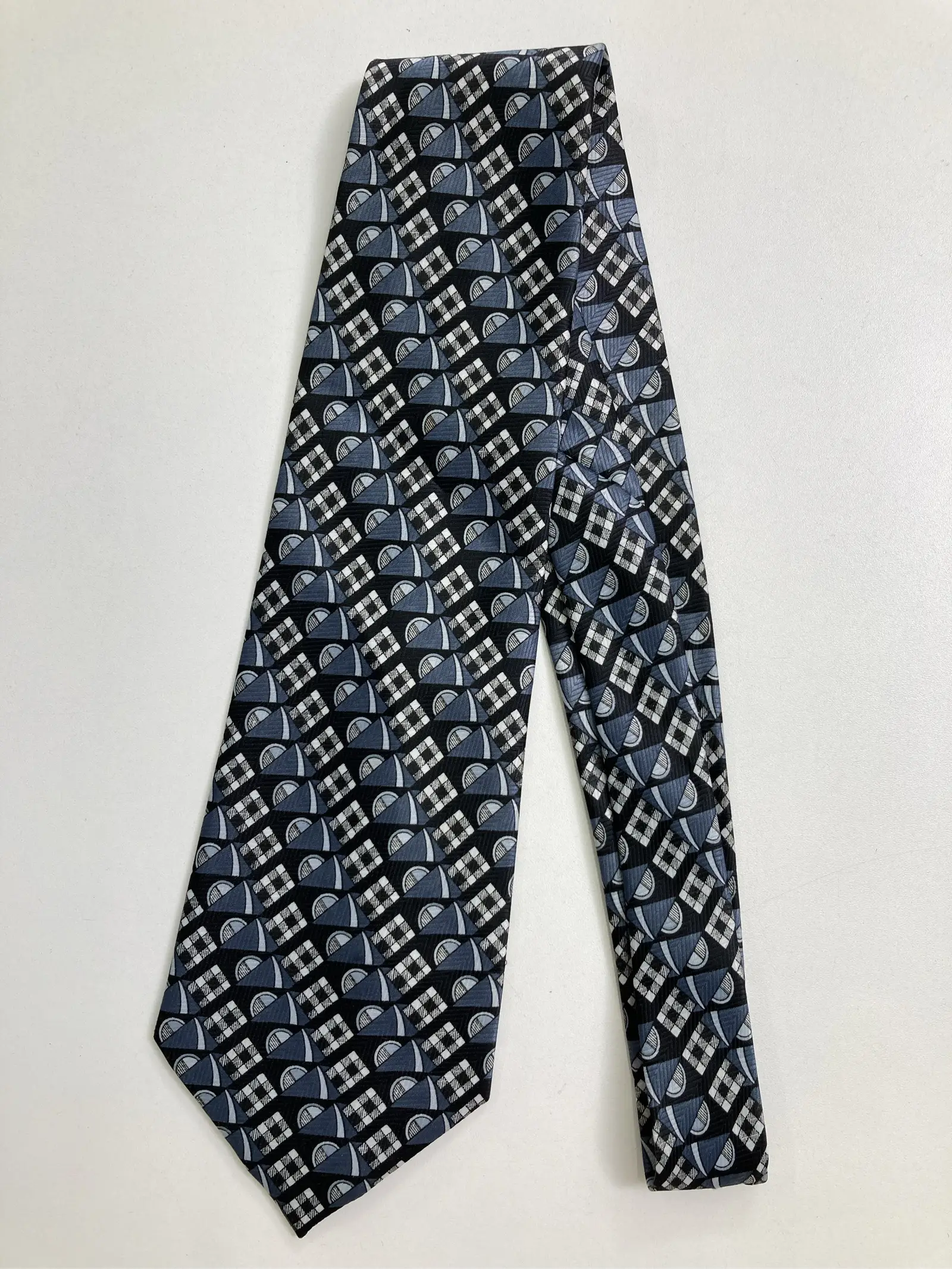 https://r2-worker.digdig.jp/product/8015cd37-11f1-48fc-a21b-0d74bf50ab9c/a46f6977-a02c-4a8f-9746-cdc30fcba496