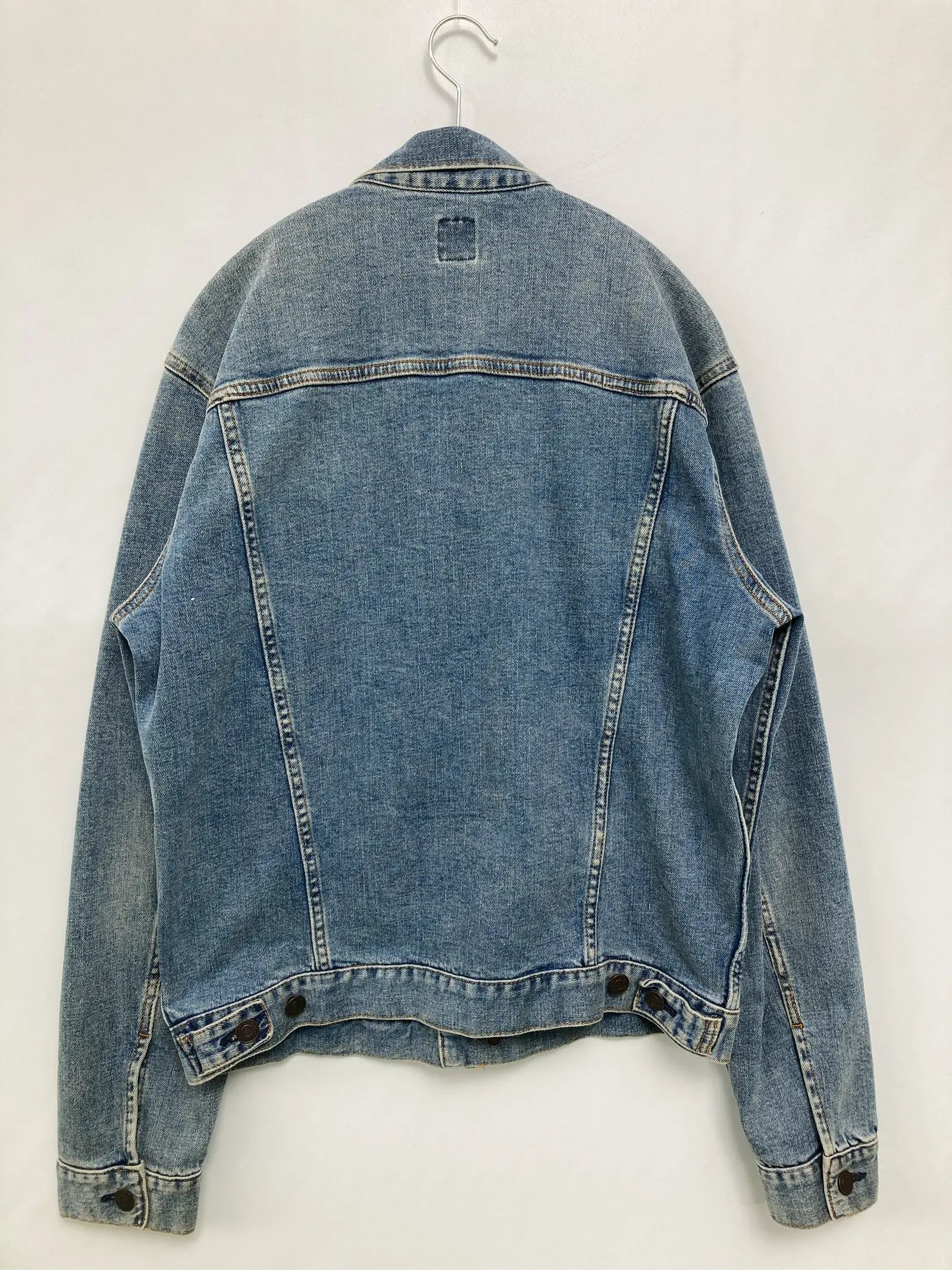 https://r2-worker.digdig.jp/product/805d6c90-5de9-466a-9b66-d6d9bb3c9fe6/711e0b87-266d-457e-a662-f28ff3a072e8