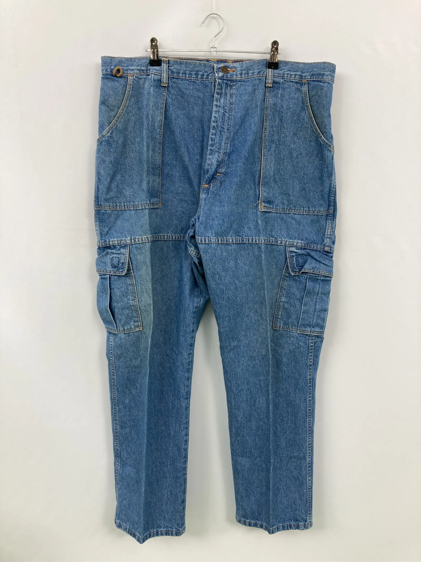 https://r2-worker.digdig.jp/product/814a92ef-05bf-4e9f-8fa9-10e3be4d765c/7ee9974e-117c-4218-a348-6f81e3566e18