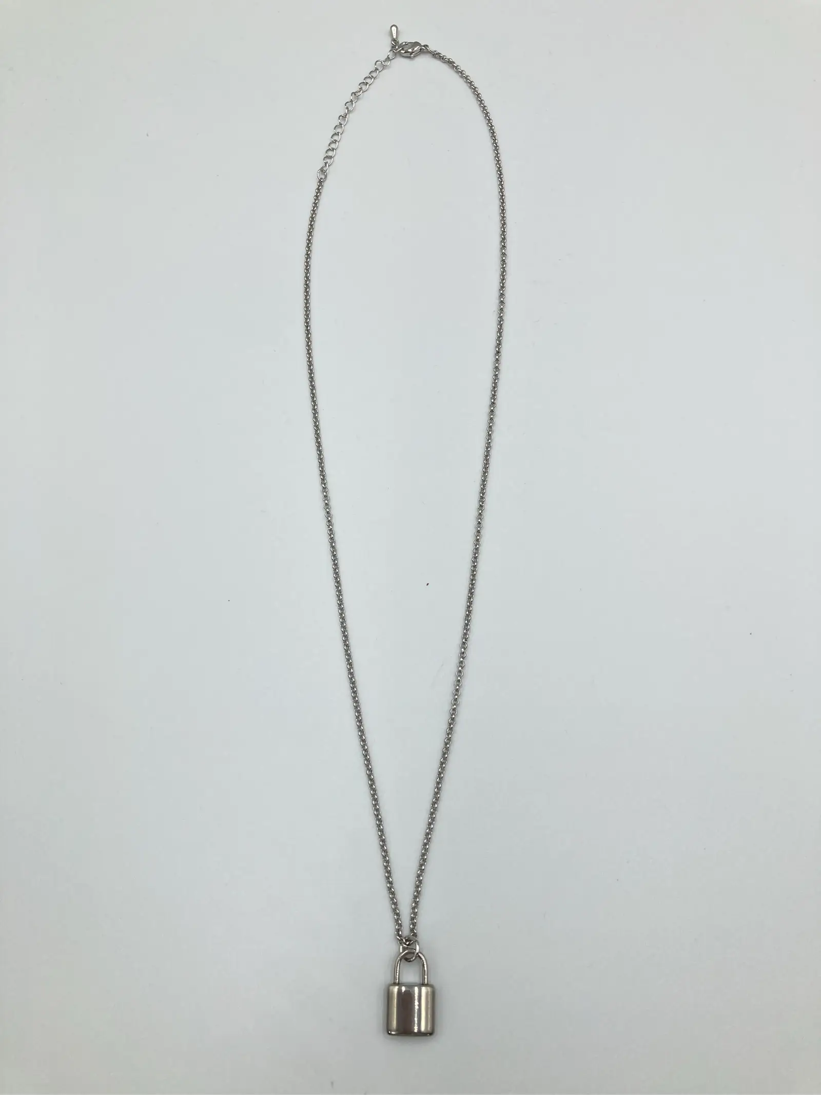 https://r2-worker.digdig.jp/product/81a5fdfd-078d-4579-b5fa-e24c68a66305/2d04ae9d-91f6-42b4-9d05-21b359461418