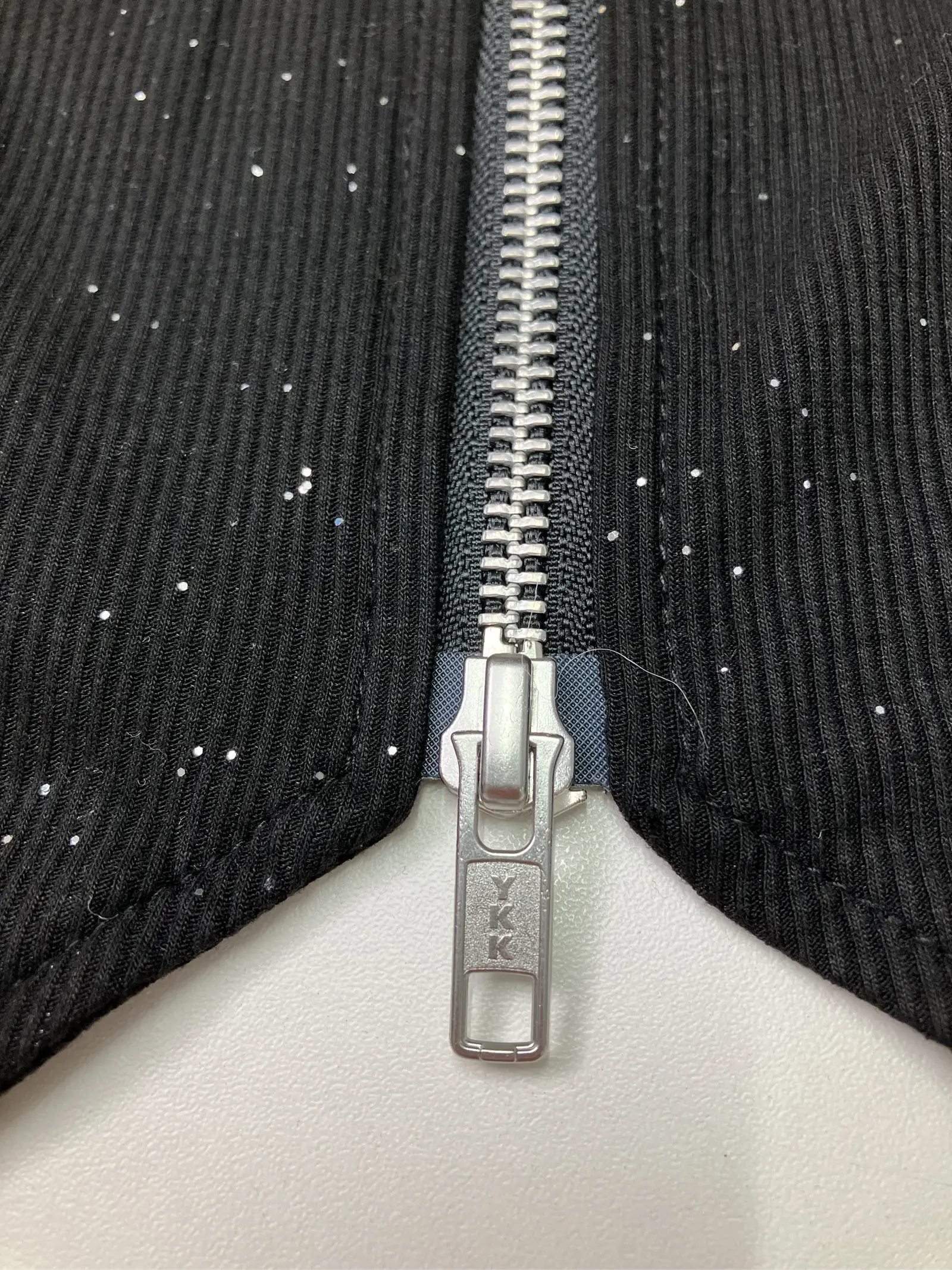 https://r2-worker.digdig.jp/product/81f0d98f-871d-4eb6-8ad2-1f81138414e2/1a149507-b6d6-4cfc-b787-9b548d53b40d