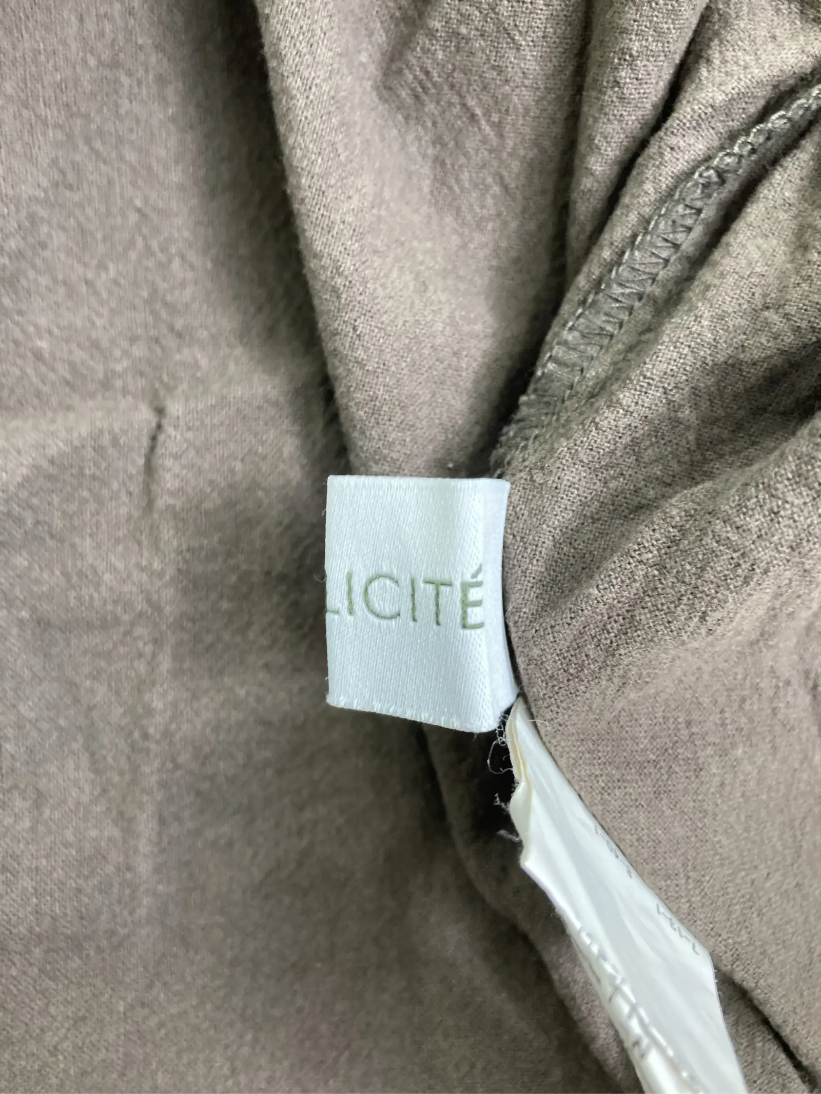 https://r2-worker.digdig.jp/product/83166a9e-be17-46c4-8167-14fecdf9d6dc/dc582ce3-c5e2-4ed8-8c0f-7ad461c56661