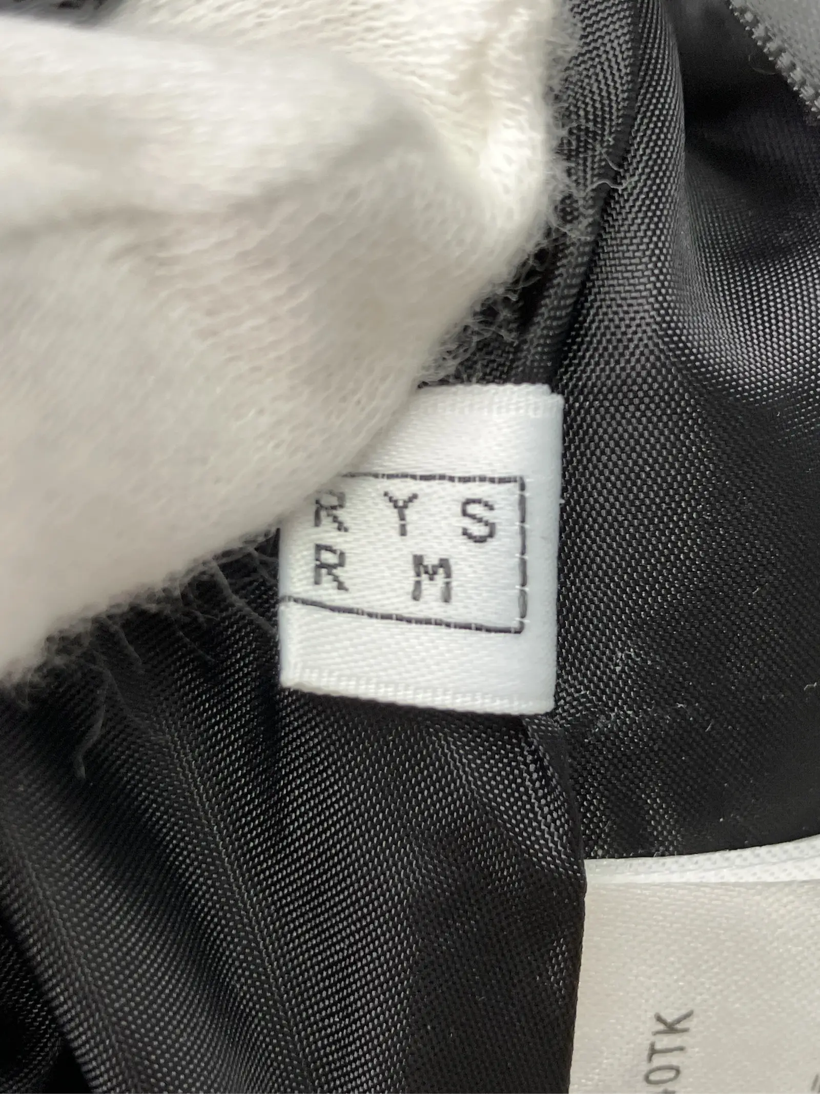 https://r2-worker.digdig.jp/product/84fbbb12-8bcf-4550-b10d-916cb08c213d/f4e5c638-125e-4417-ae05-f240825cacfd