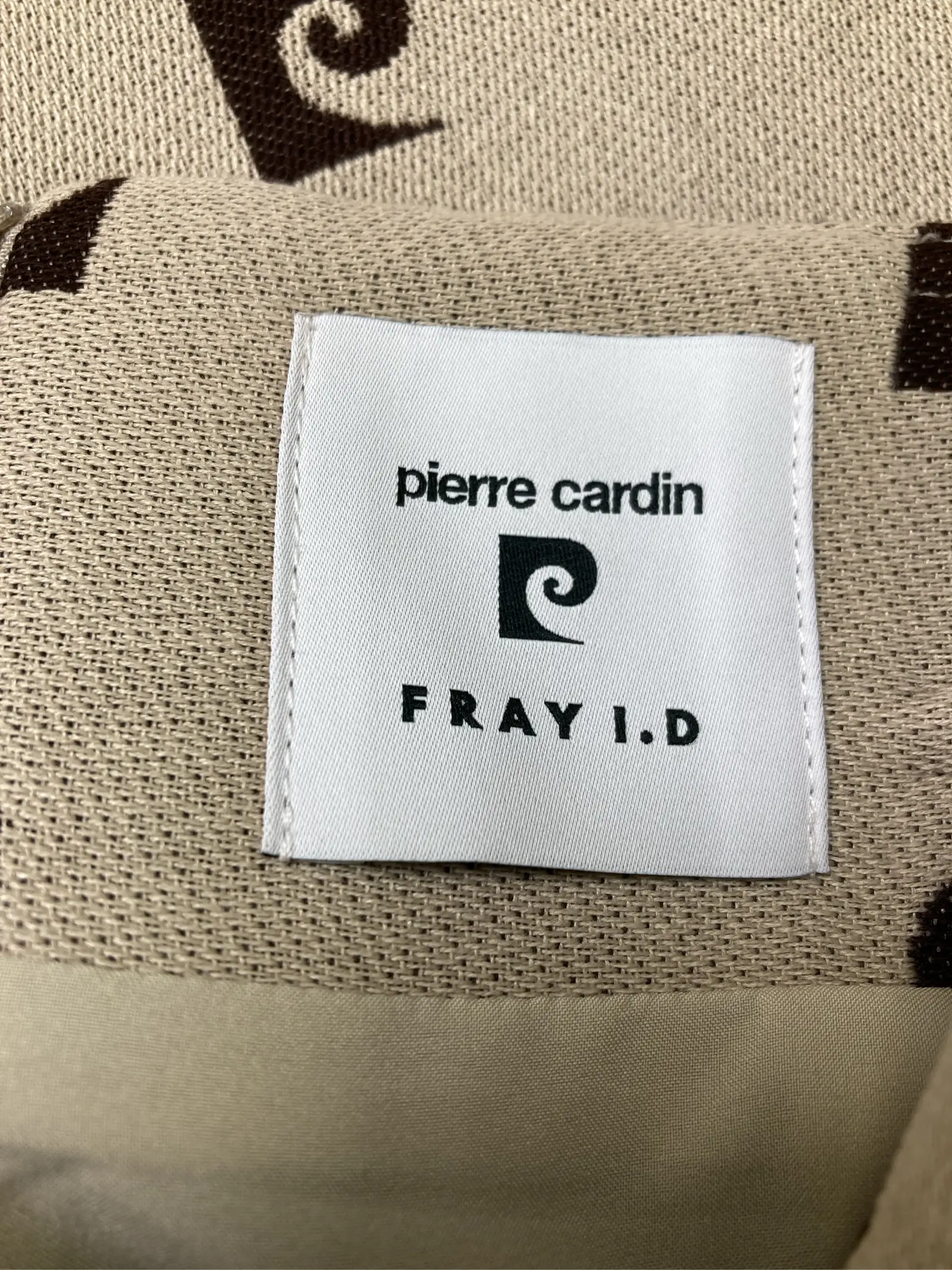 https://r2-worker.digdig.jp/product/8623bb7c-fec9-4d09-95b0-7bdc283ff7cd/c22a0543-c99d-4f5d-9028-53b84177022d
