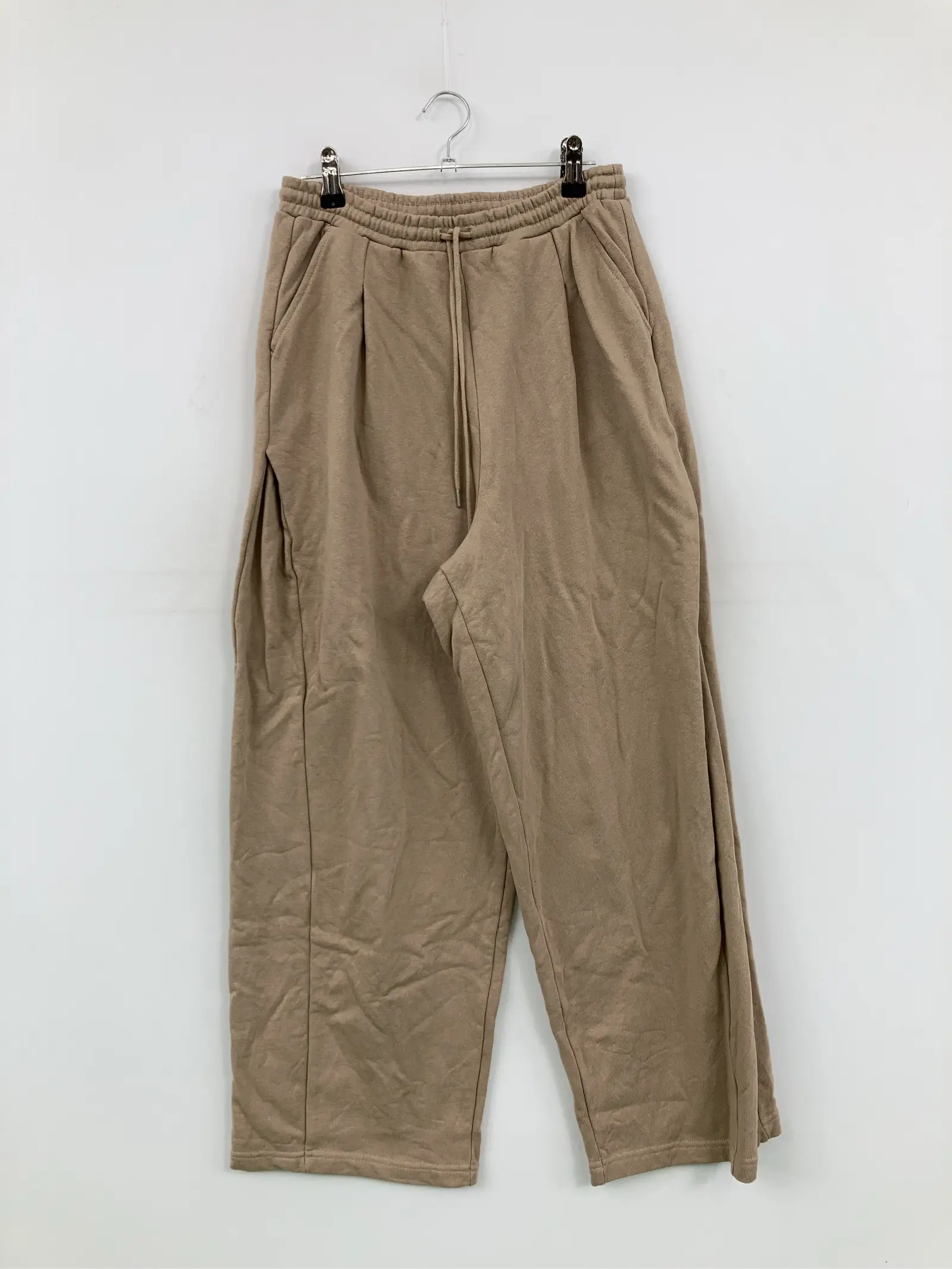 https://r2-worker.digdig.jp/product/8696a79f-f59d-4b79-b5b9-55aec2315704/668cc9e1-7fb5-46ab-bd3e-aa83224652ee