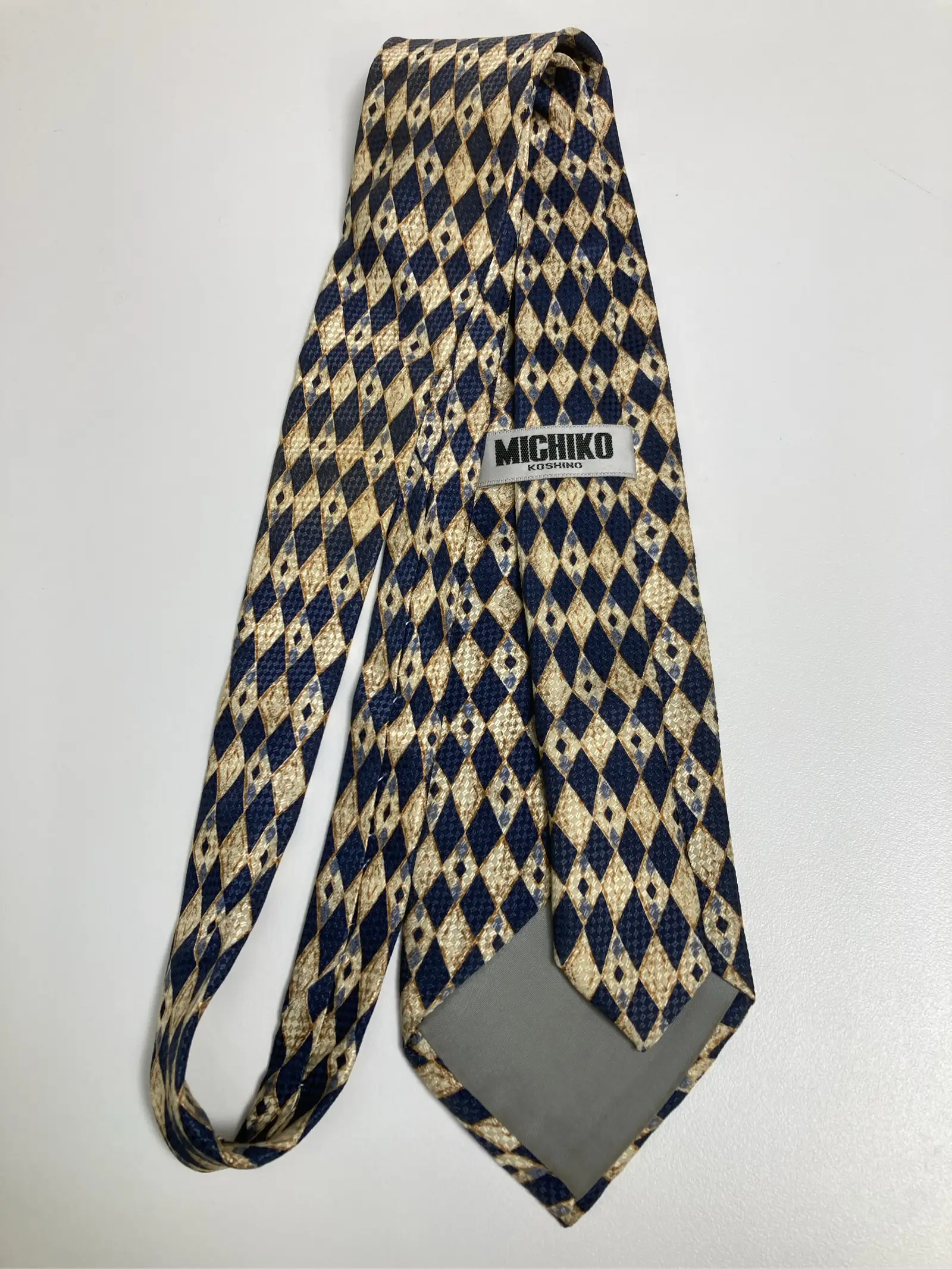 https://r2-worker.digdig.jp/product/876530fa-38d9-4954-99ca-32759a11bb74/008a9457-eabd-4816-a6c3-032e72eb831c