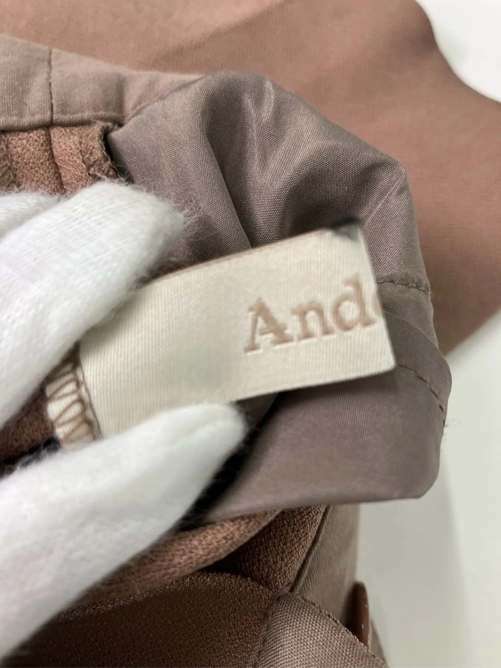 https://r2-worker.digdig.jp/product/891a2ddc-97f6-40c2-9fbc-076aa60a7a7b/8466ed9f-c9af-4a7c-a81c-fc269474b55e