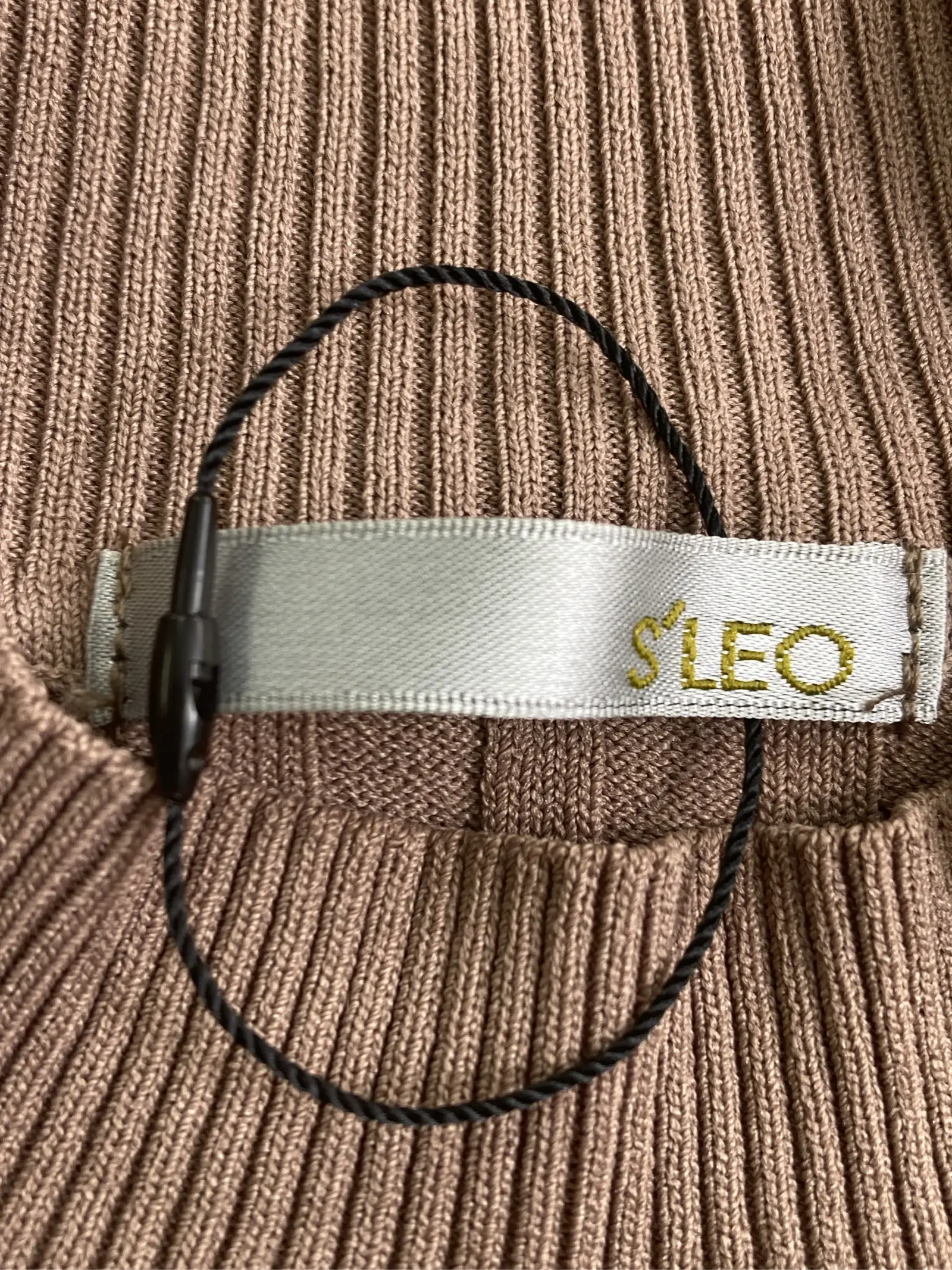 https://r2-worker.digdig.jp/product/895b4bbb-608d-40a5-b2e9-d7ad8bd77204/9aed4bec-8905-4b07-87d3-ce705d5164ae