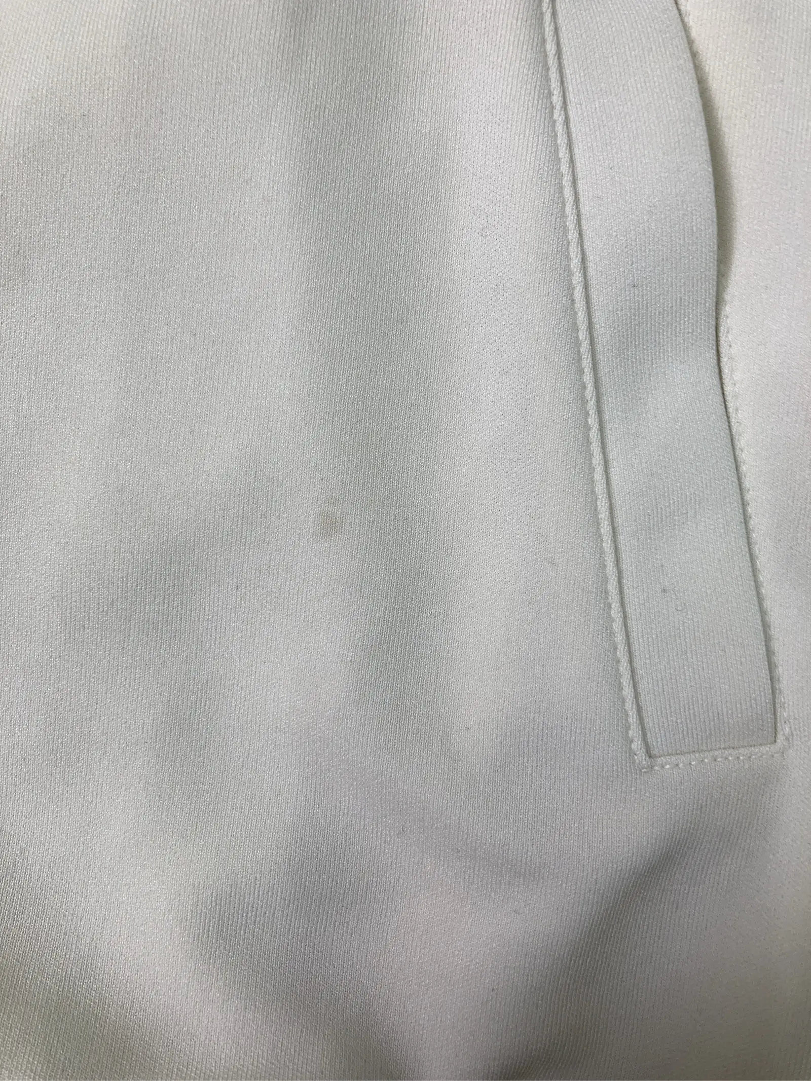 https://r2-worker.digdig.jp/product/8a3f6dc1-3bbb-4572-9e5d-ca105007f921/d5d5f220-c64a-42ce-94de-db41f99d04c9