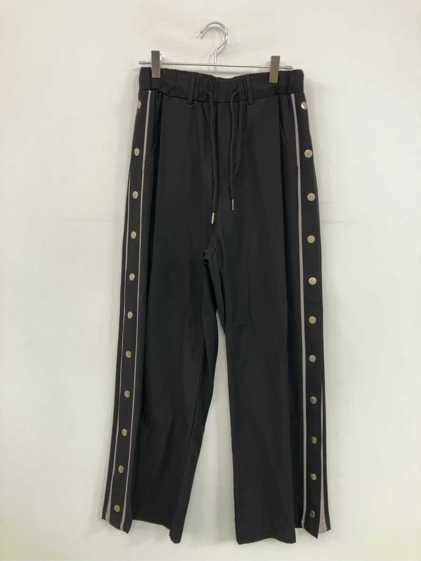 https://r2-worker.digdig.jp/product/8a51e7d8-8291-461f-8a60-b9d510bae4fc/7654a586-5185-4881-b99d-b2453340234a