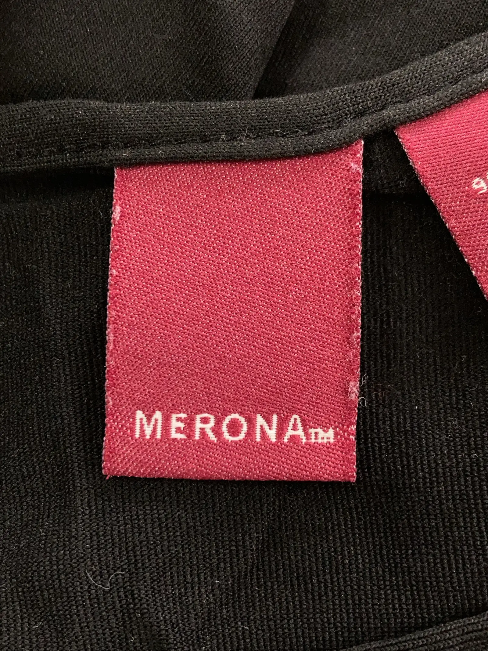 https://r2-worker.digdig.jp/product/8aa805e7-a341-4d03-af2c-f4517ddb1f80/4d6b32b7-6aed-41e3-b55c-242c7e8edc66