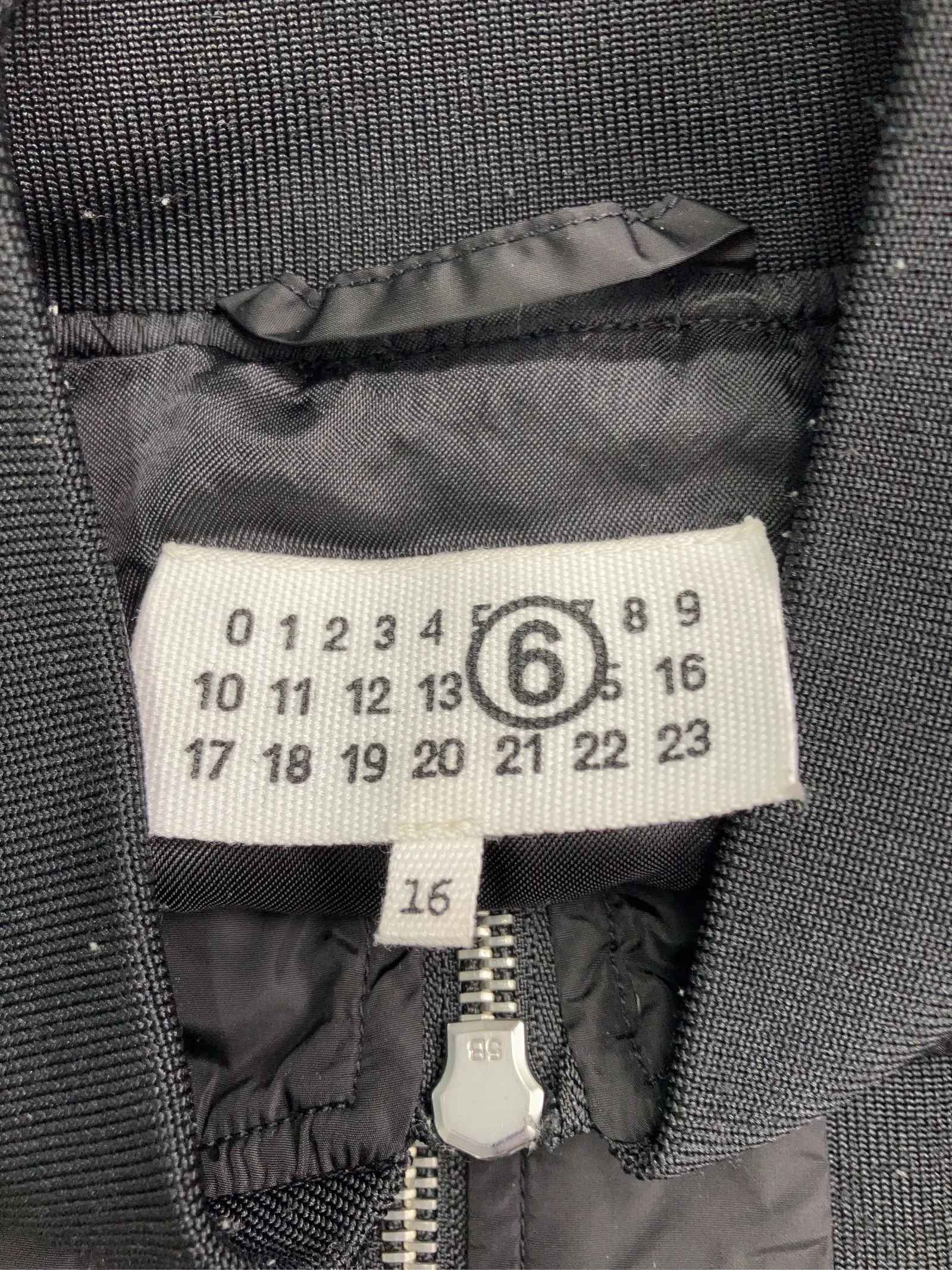 https://r2-worker.digdig.jp/product/8b8c083e-b892-4089-93f5-c02fa3215e01/9fe2b980-1784-41fc-8a79-366ffa0031cc